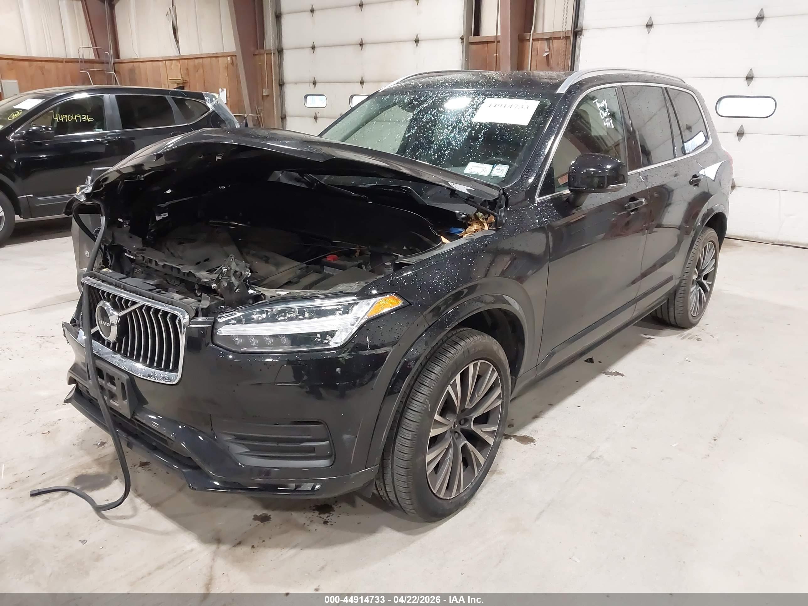VOLVO XC90 image 2