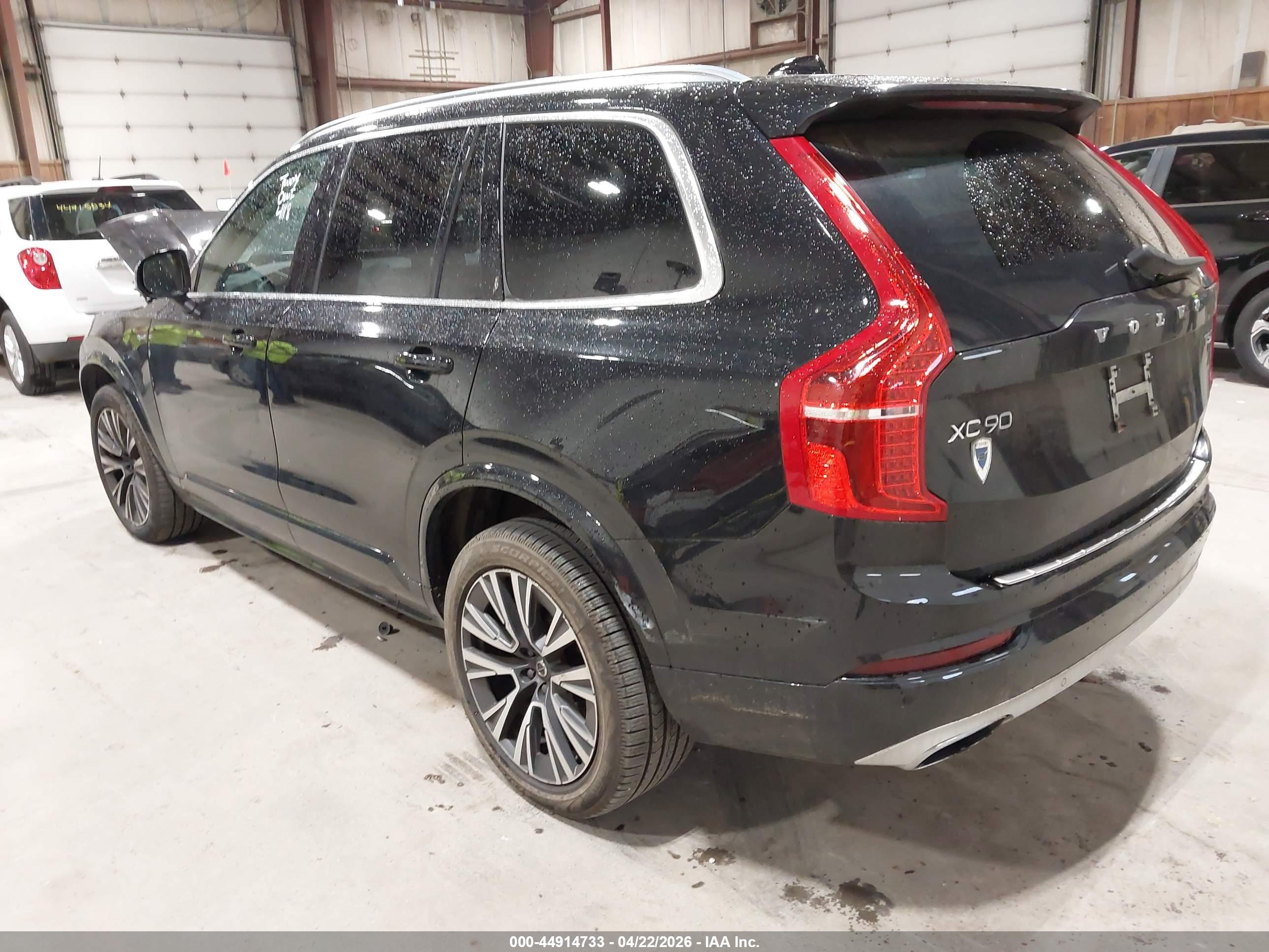VOLVO XC90 image 3