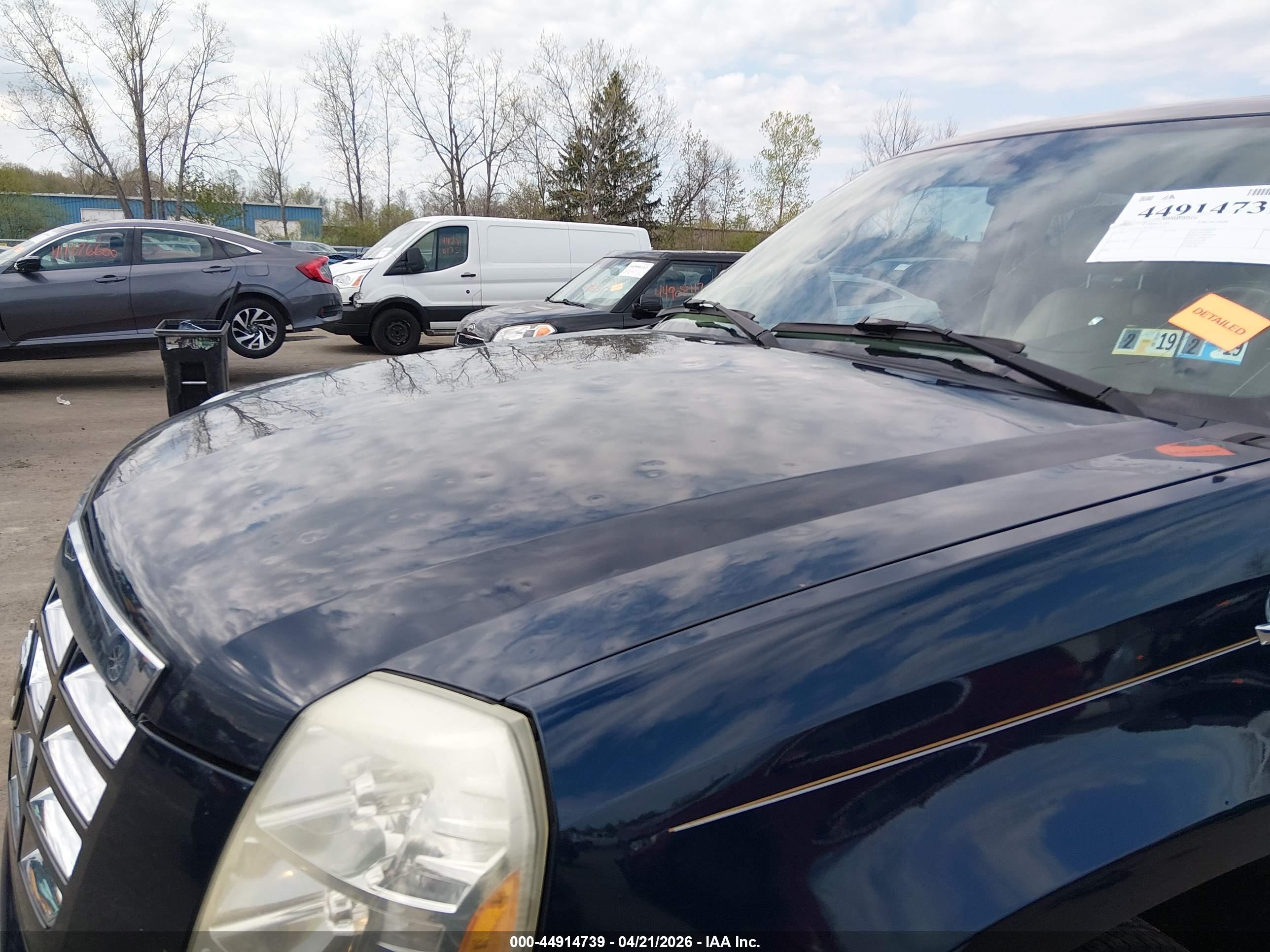 CADILLAC ESCALADE image 6