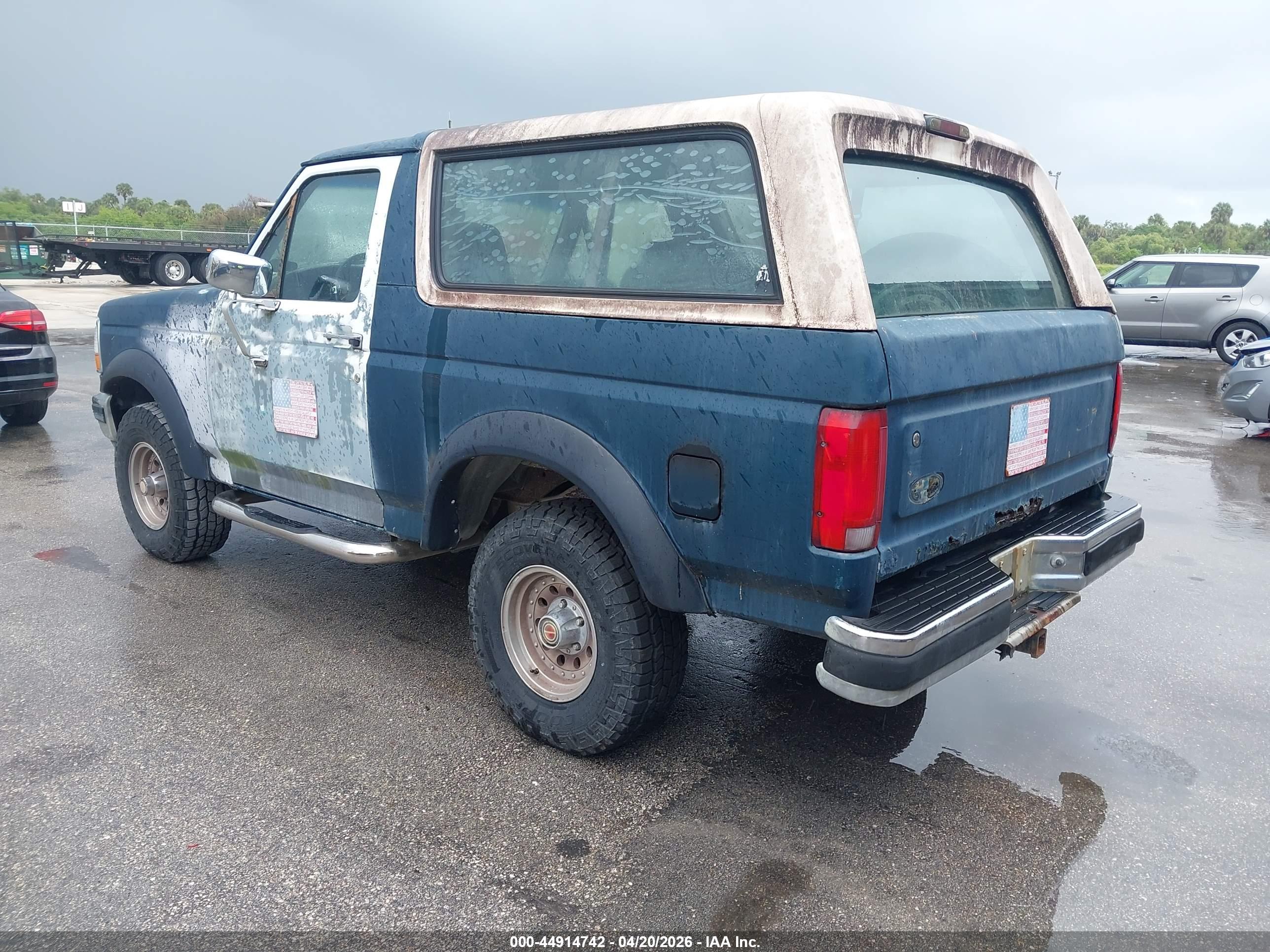 FORD BRONCO image 3