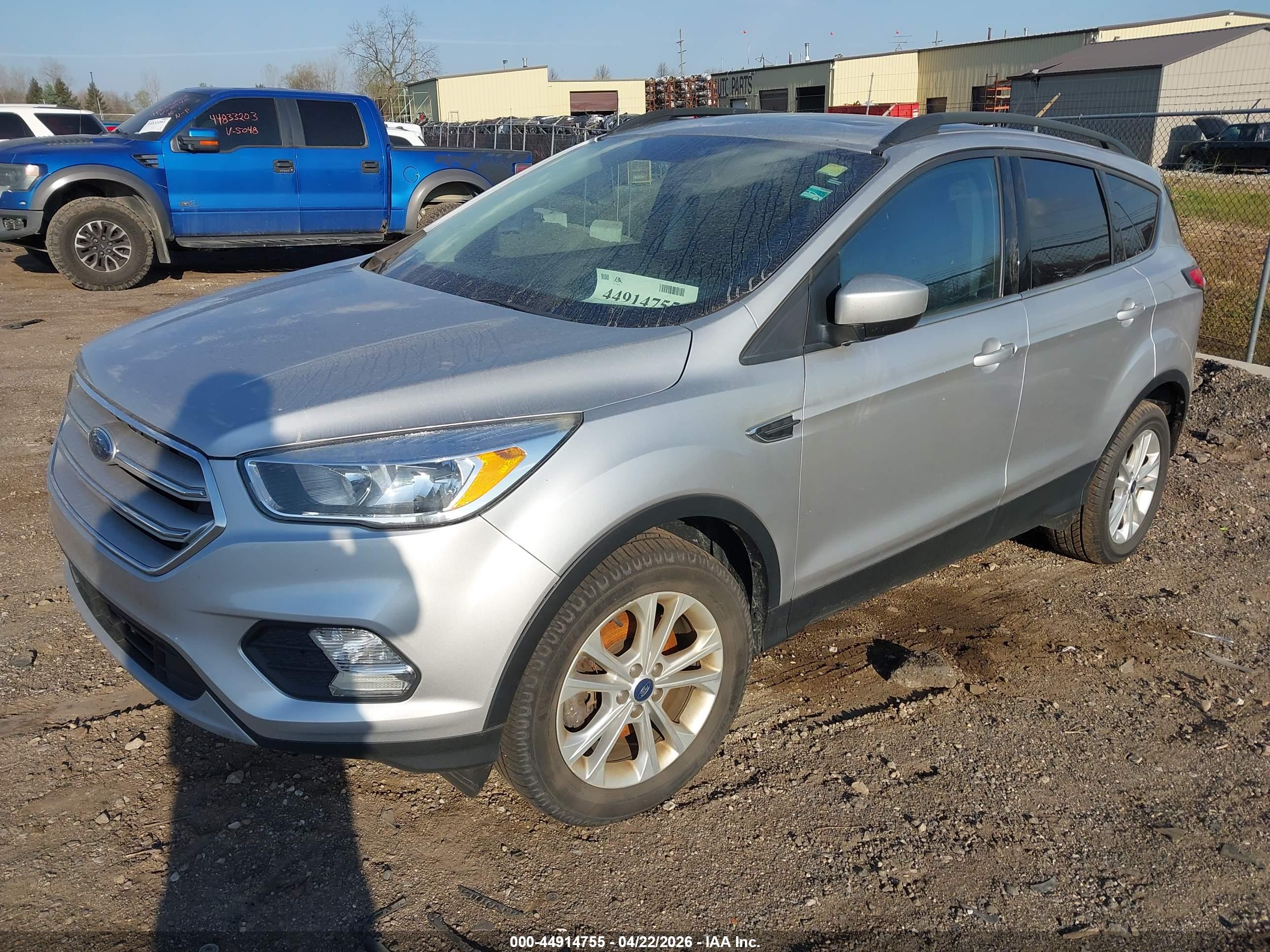 FORD ESCAPE image 2