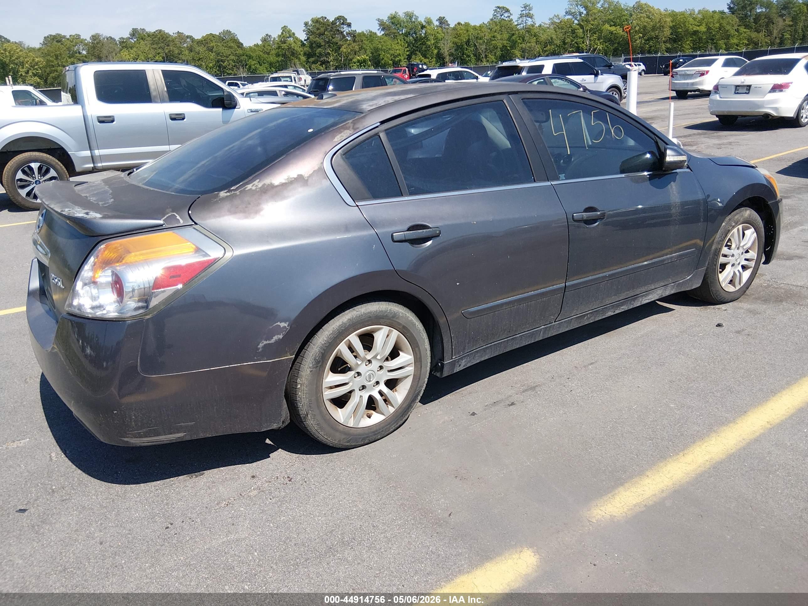 NISSAN ALTIMA image 4