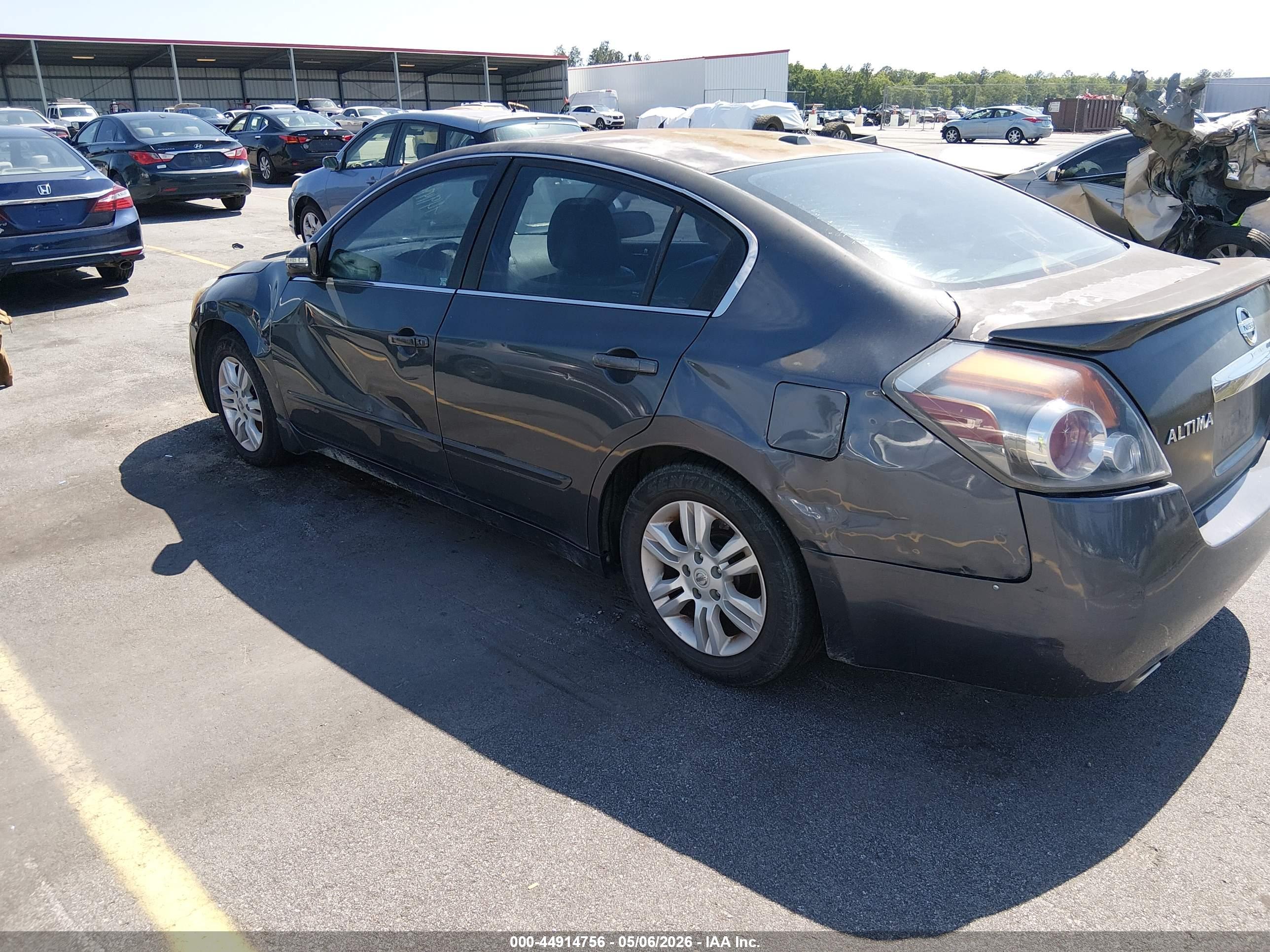 NISSAN ALTIMA image 6
