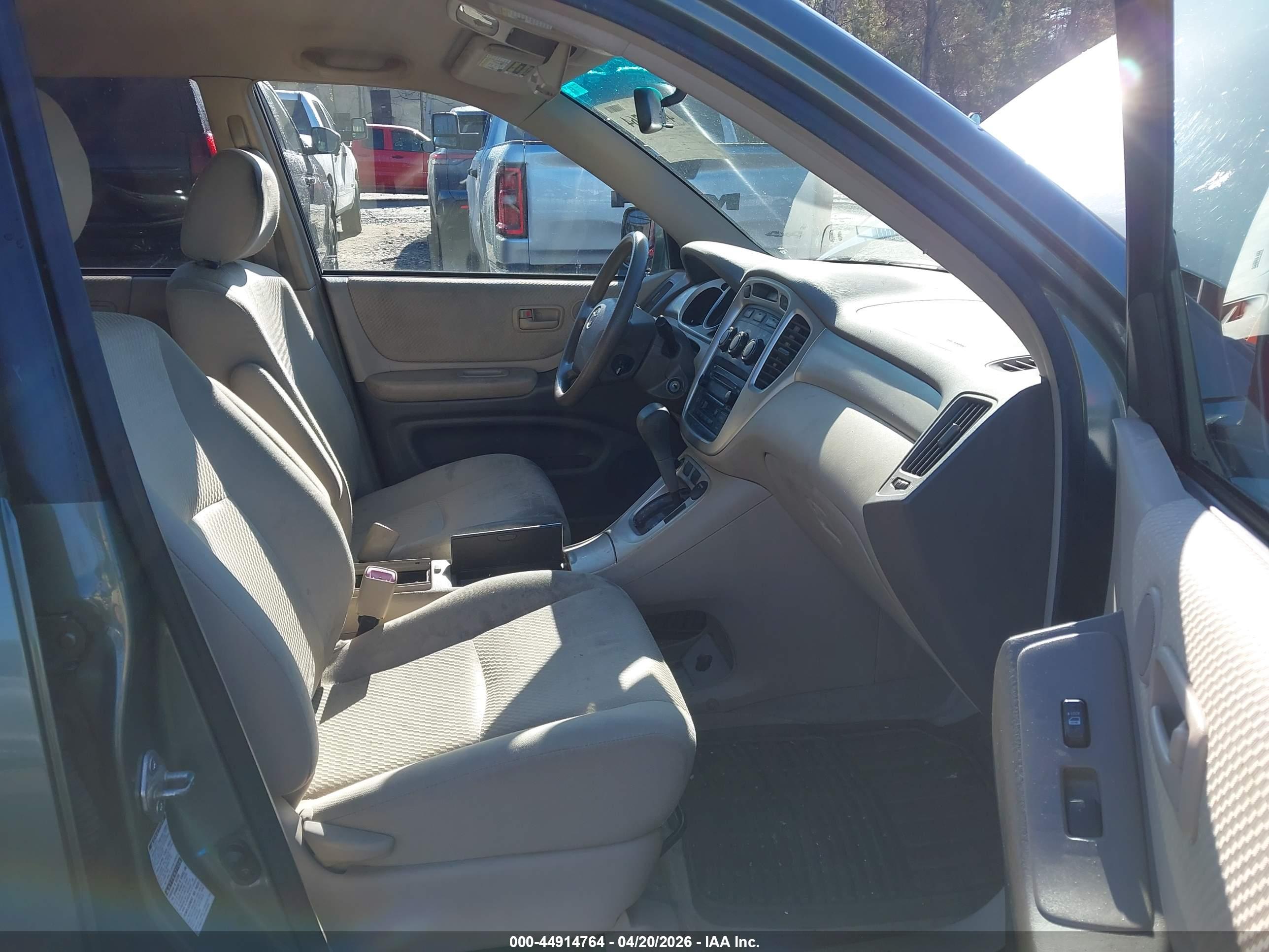 TOYOTA HIGHLANDER image 5