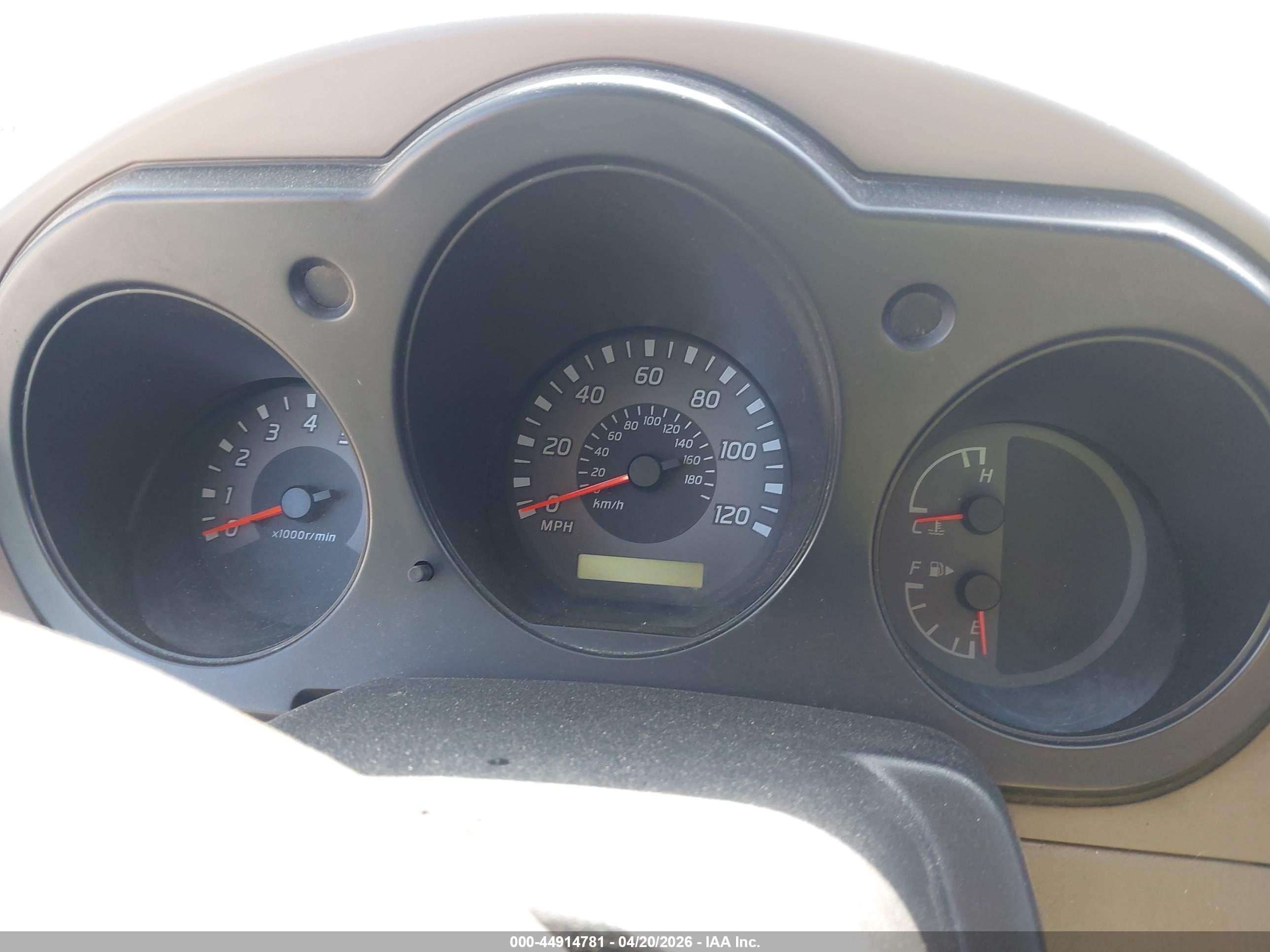 NISSAN FRONTIER image 7