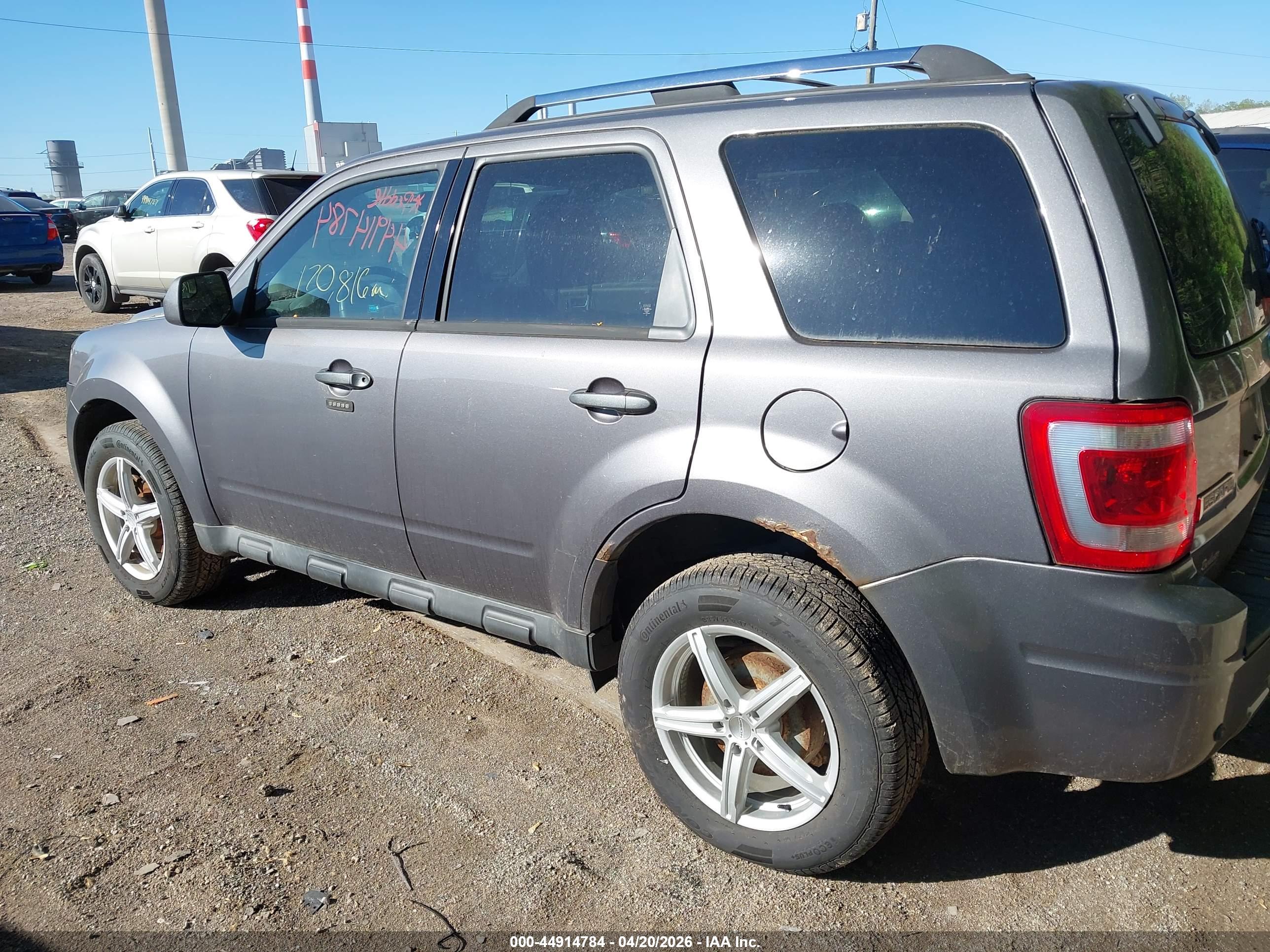 FORD ESCAPE image 6