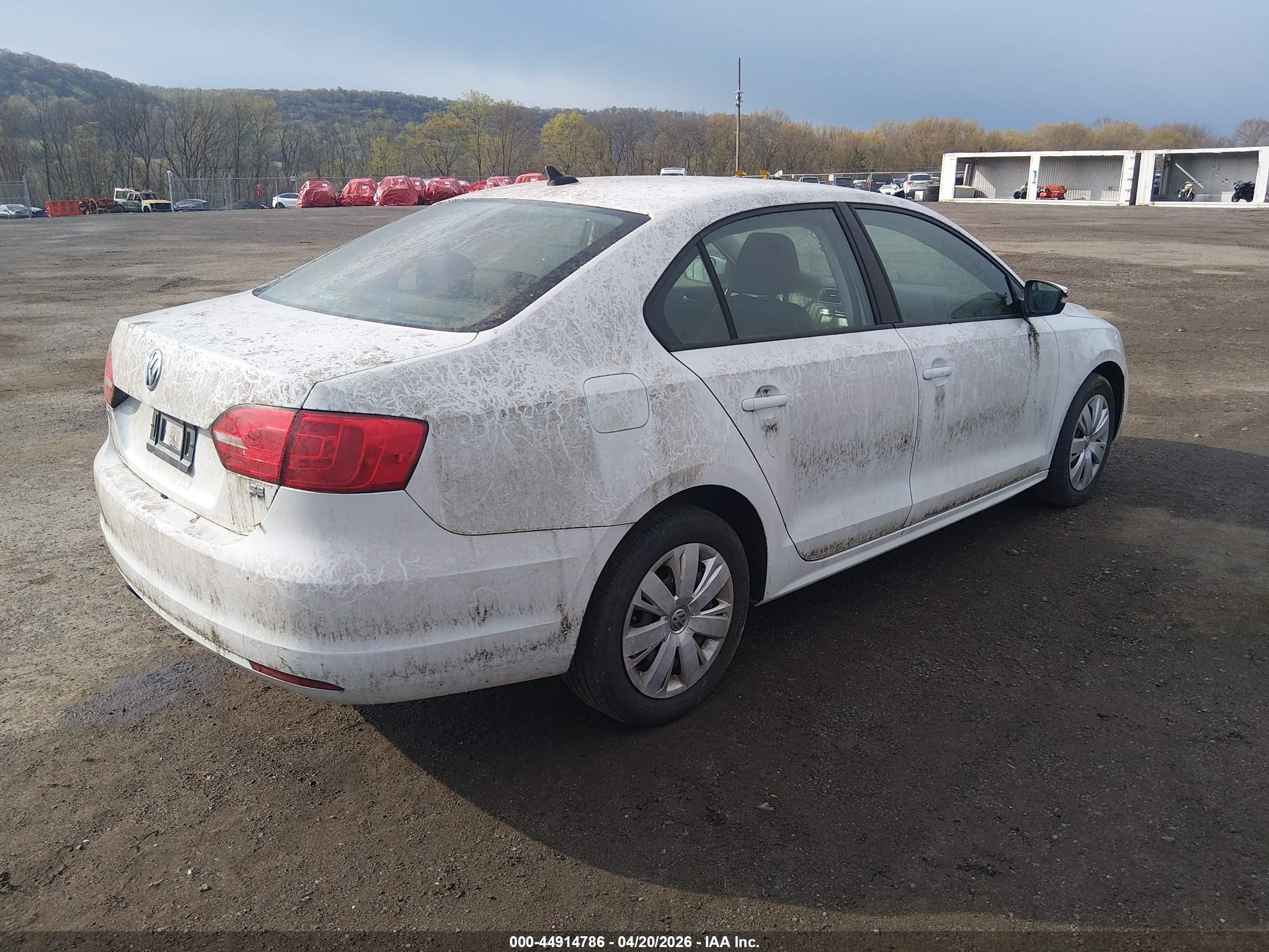 VOLKSWAGEN JETTA image 4