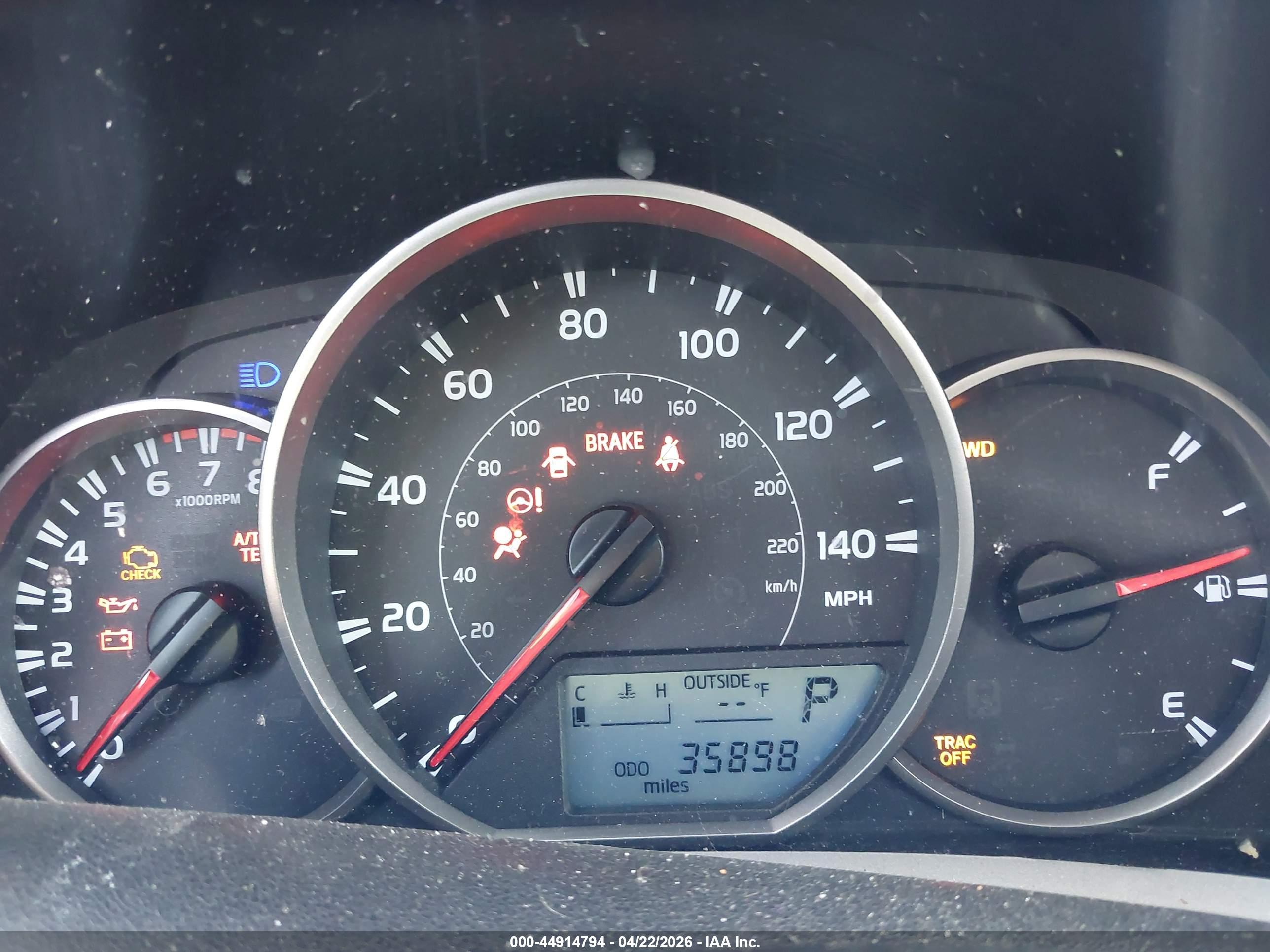 TOYOTA RAV4 image 7