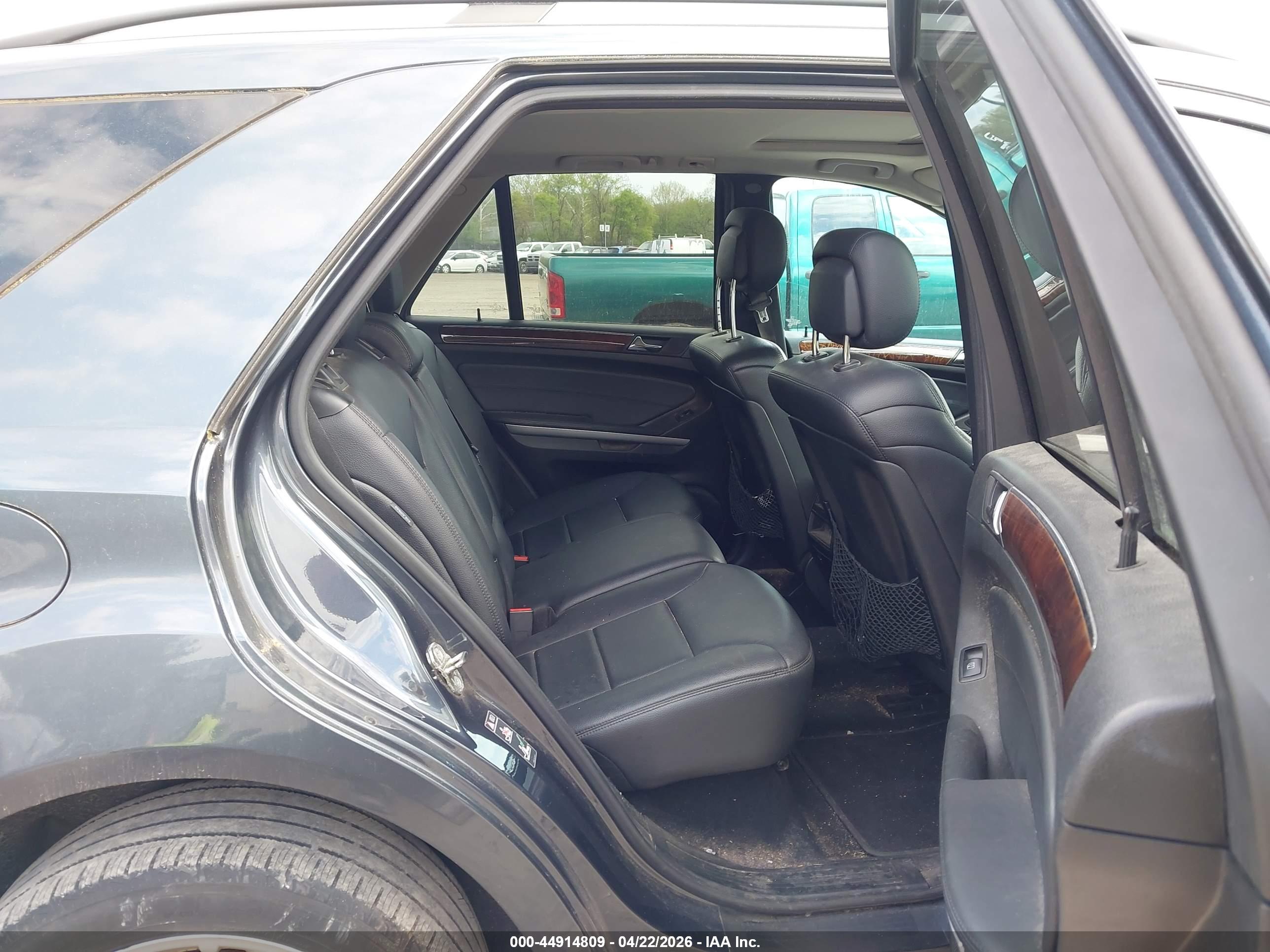 MERCEDES-BENZ ML image 8
