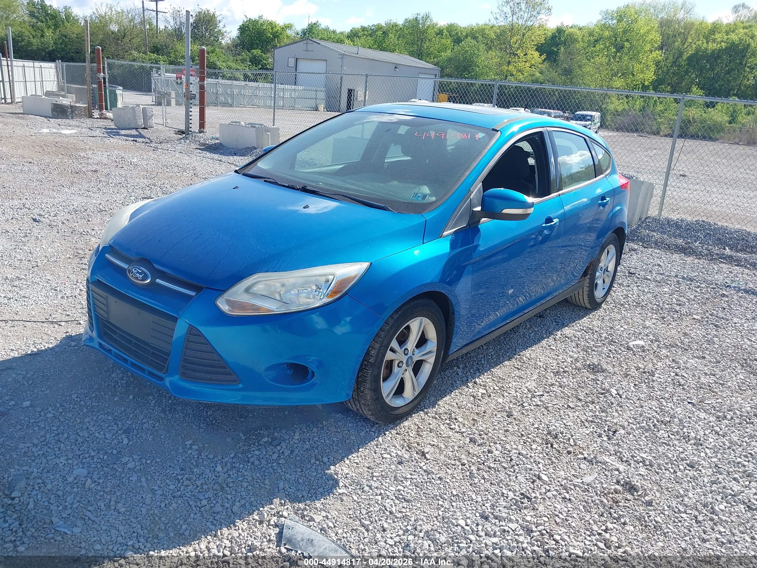 FORD FOCUS image 2