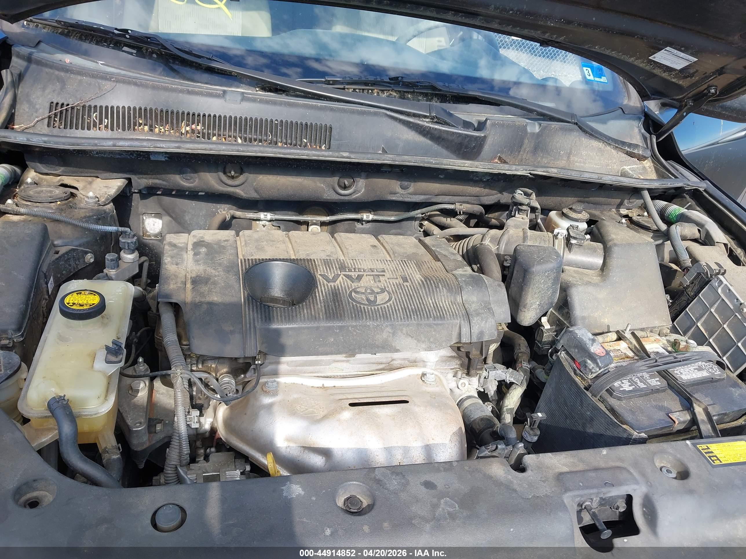 TOYOTA RAV4 image 10