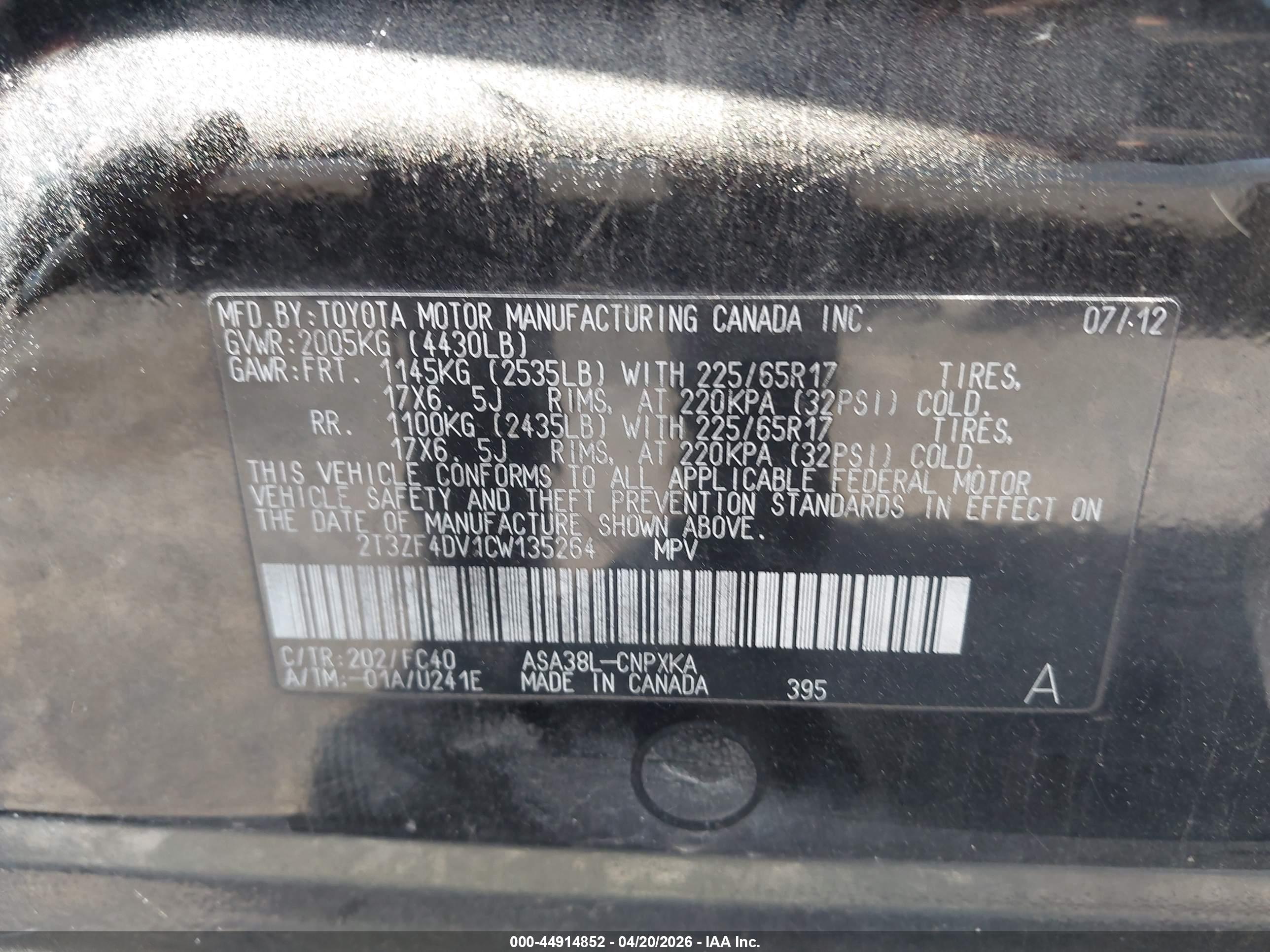 TOYOTA RAV4 image 9