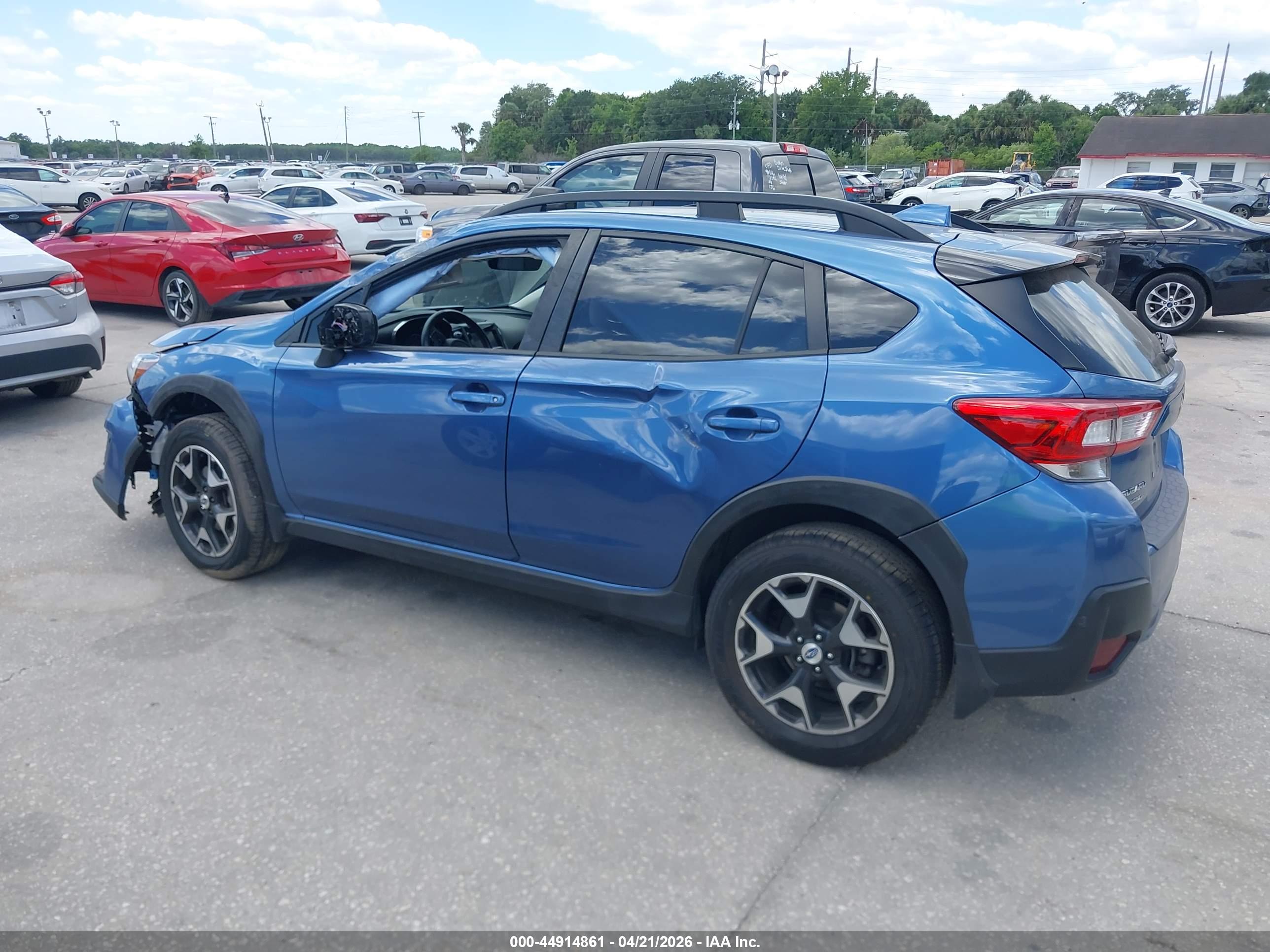SUBARU CROSSTREK image 3