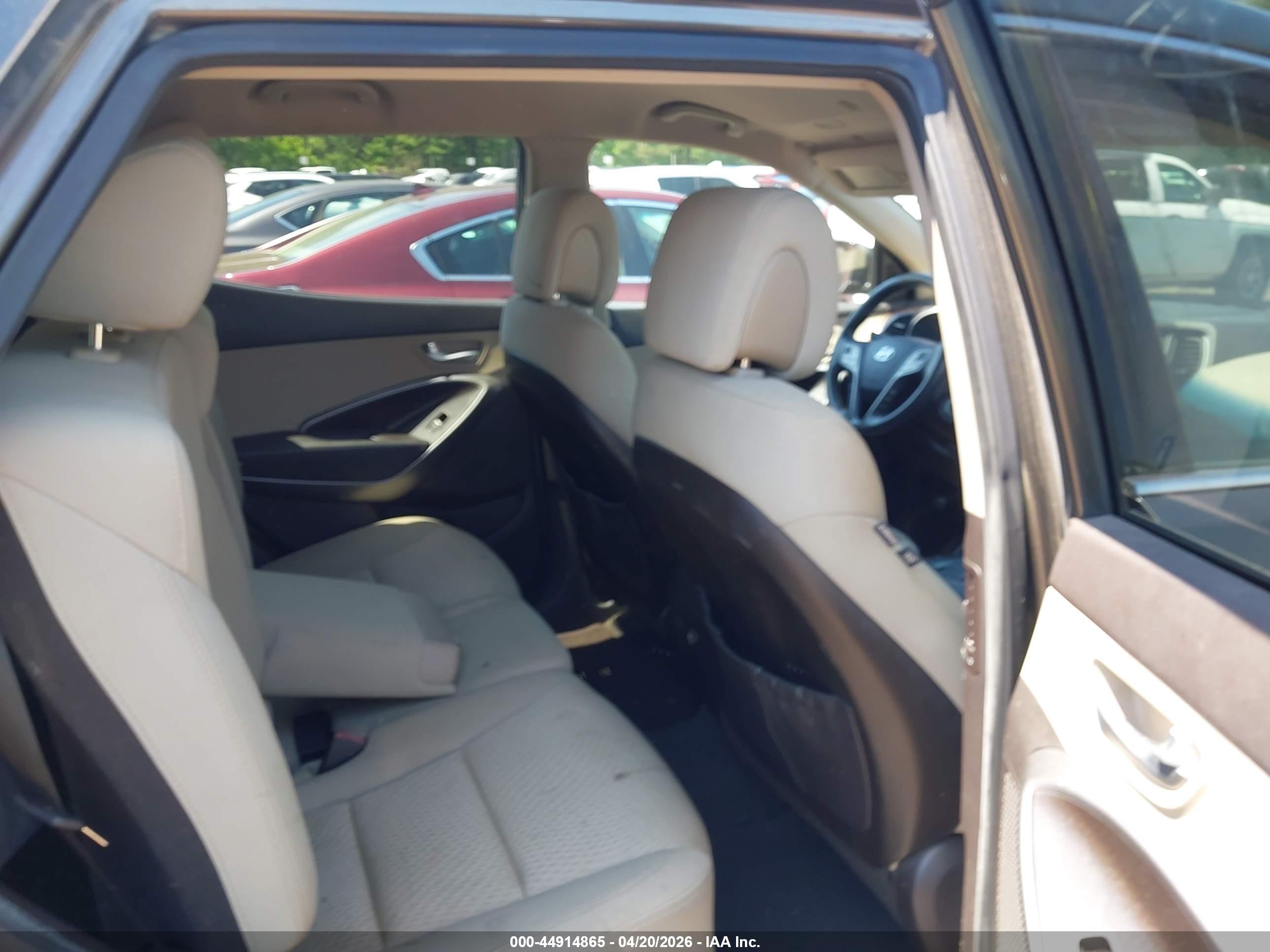 HYUNDAI SANTA image 8