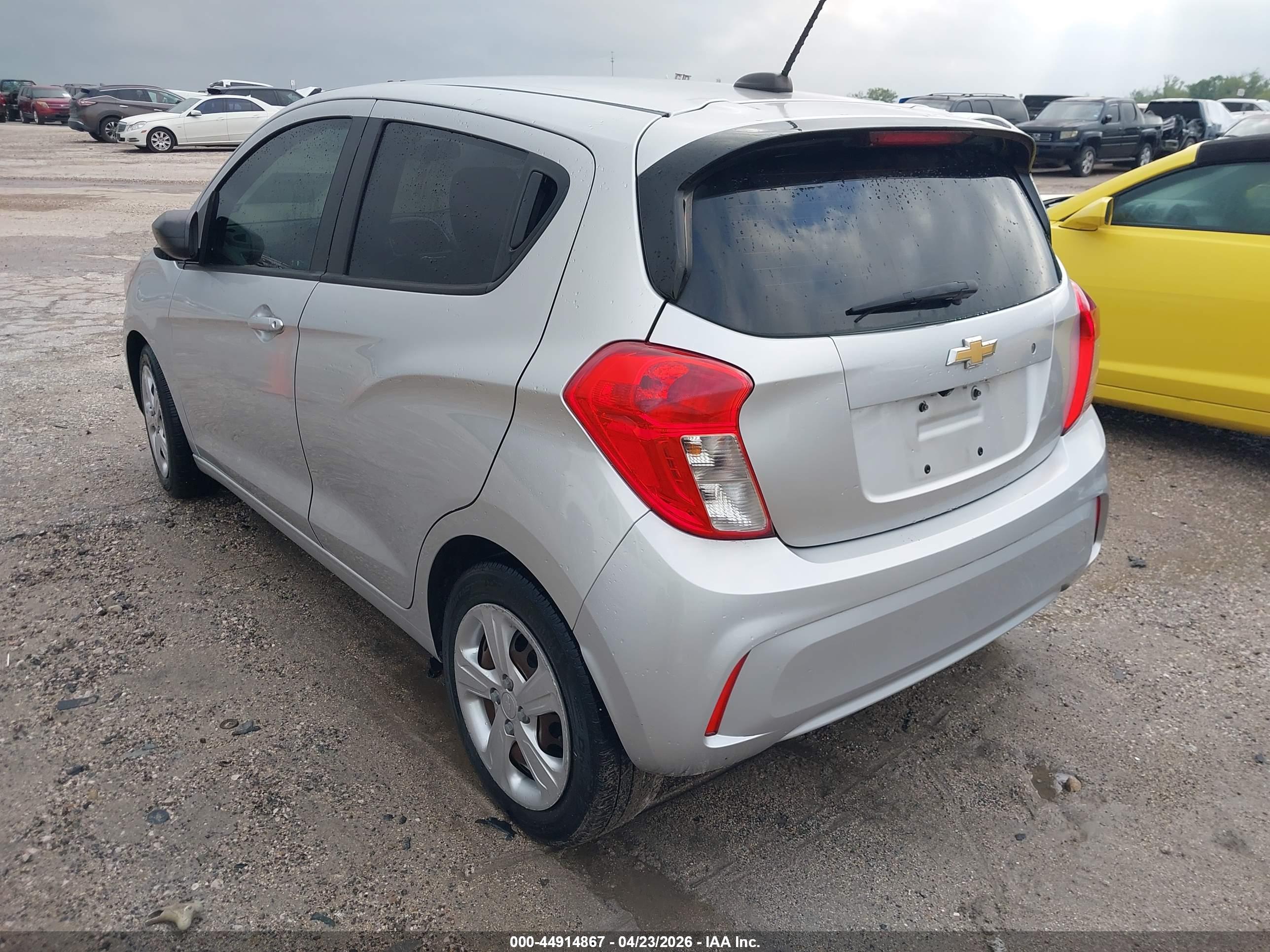 CHEVROLET SPARK image 3