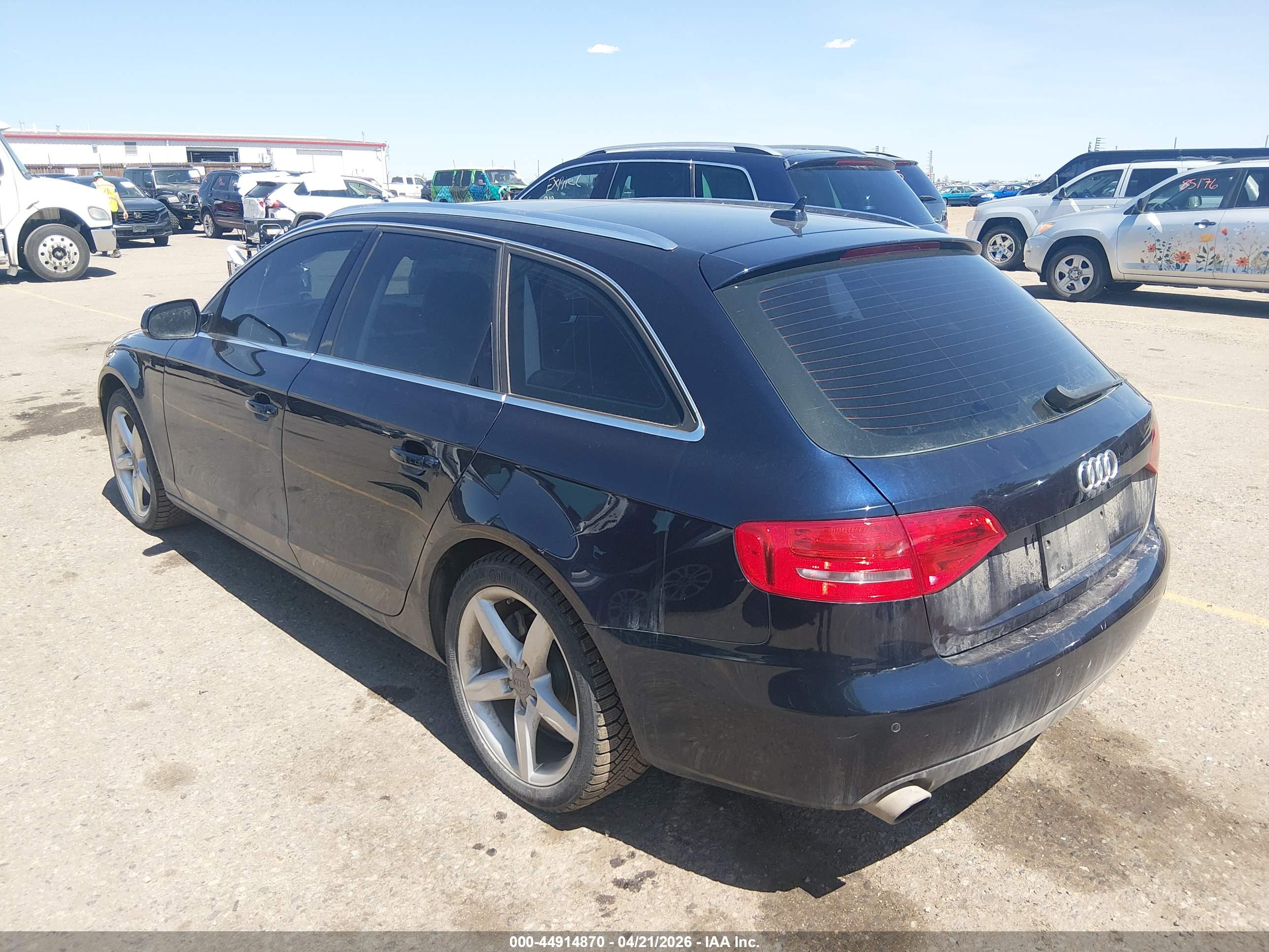AUDI A4 image 3