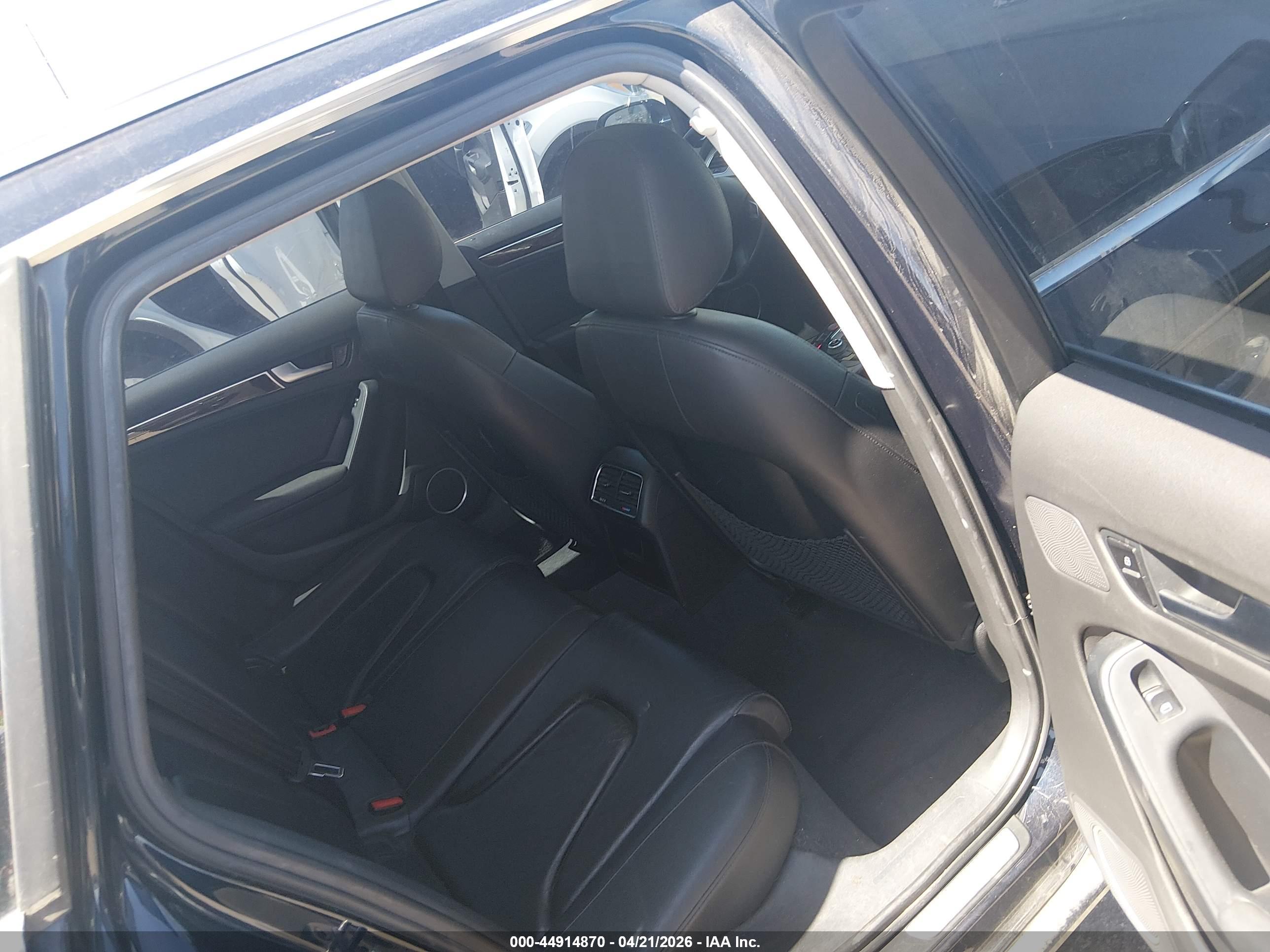AUDI A4 image 8