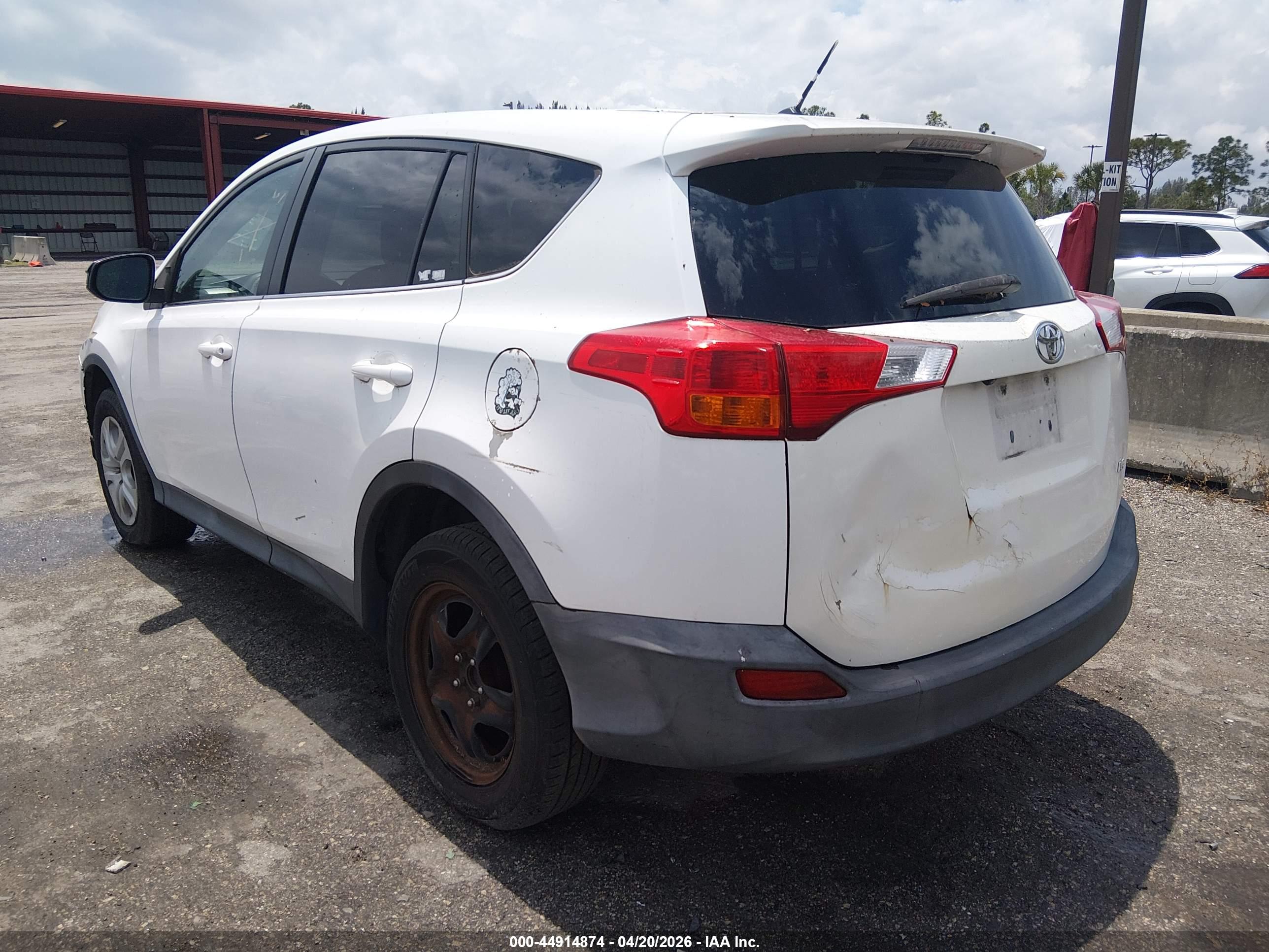 TOYOTA RAV4 image 3