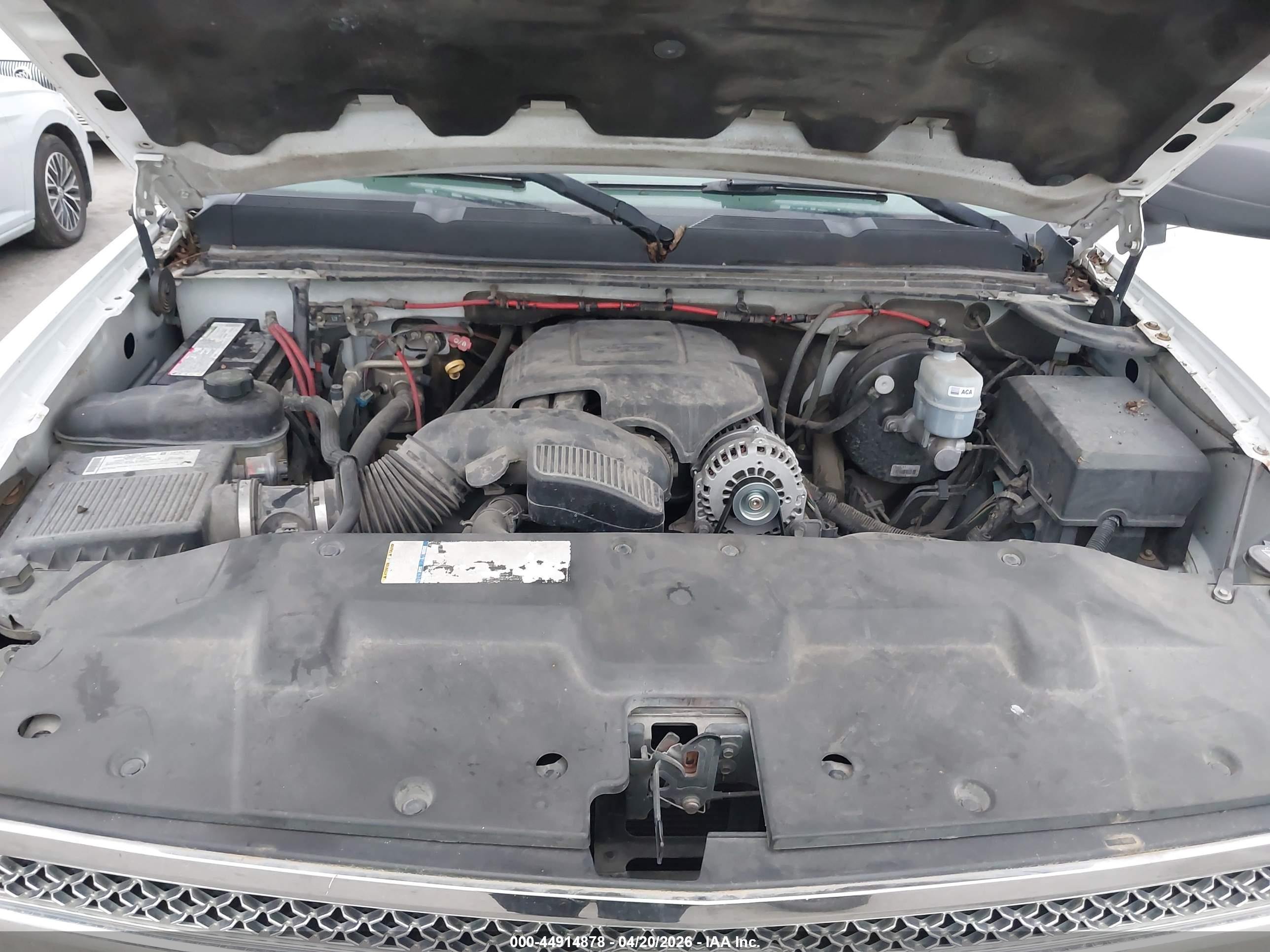 CHEVROLET SILVERADO image 10