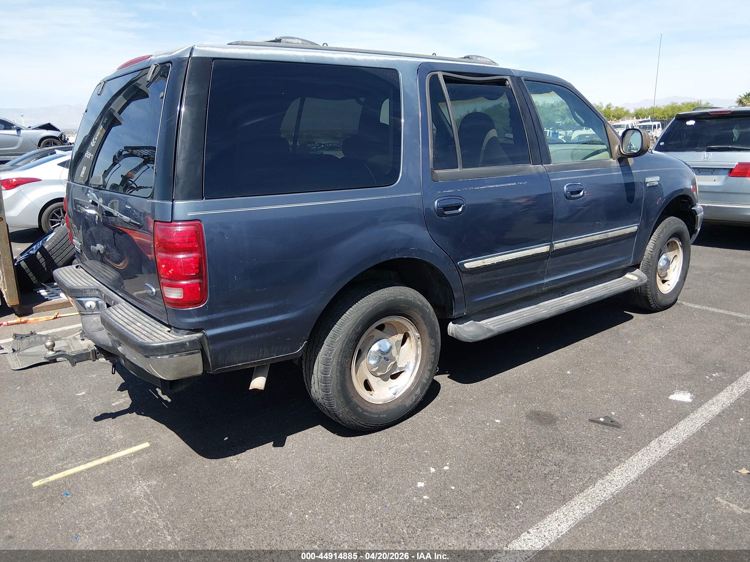 FORD EXPEDITION image 4