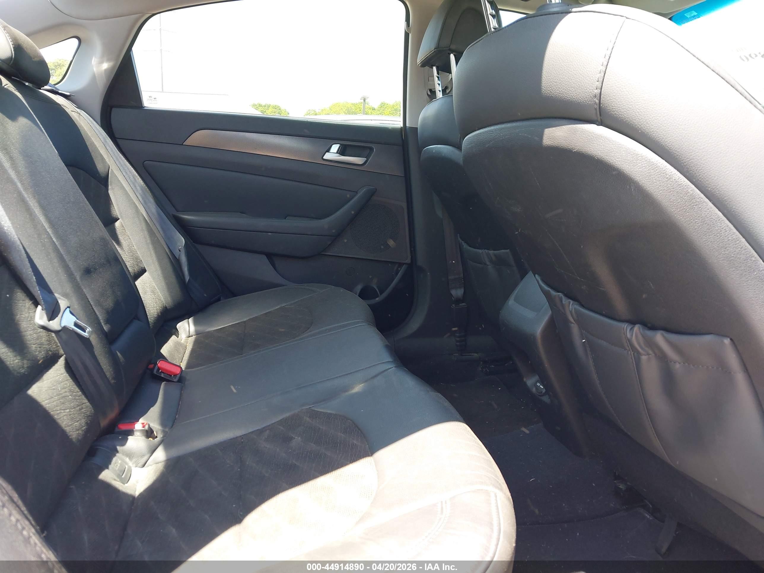 HYUNDAI SONATA image 8