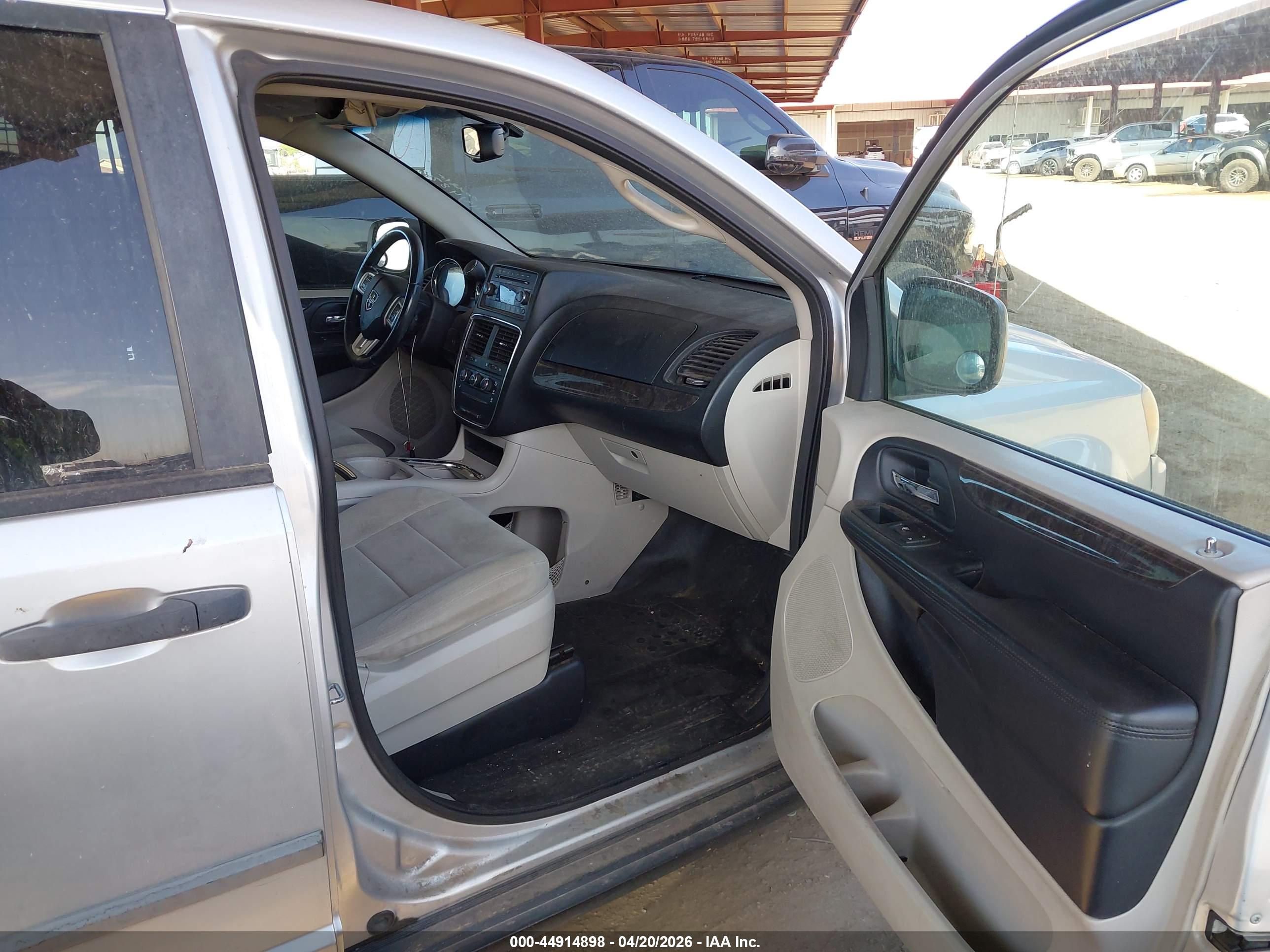 DODGE GRAND image 5