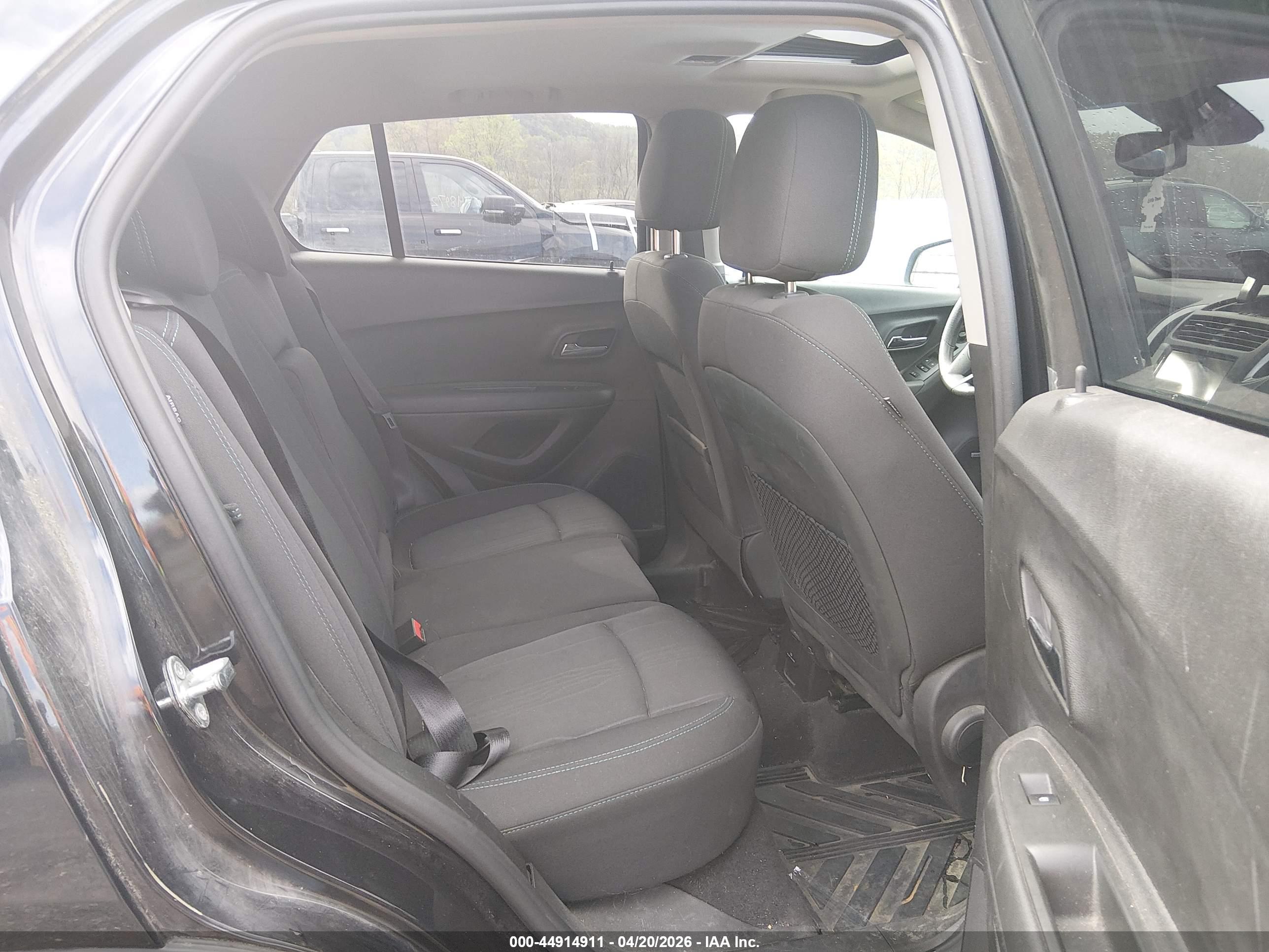 CHEVROLET TRAX image 8