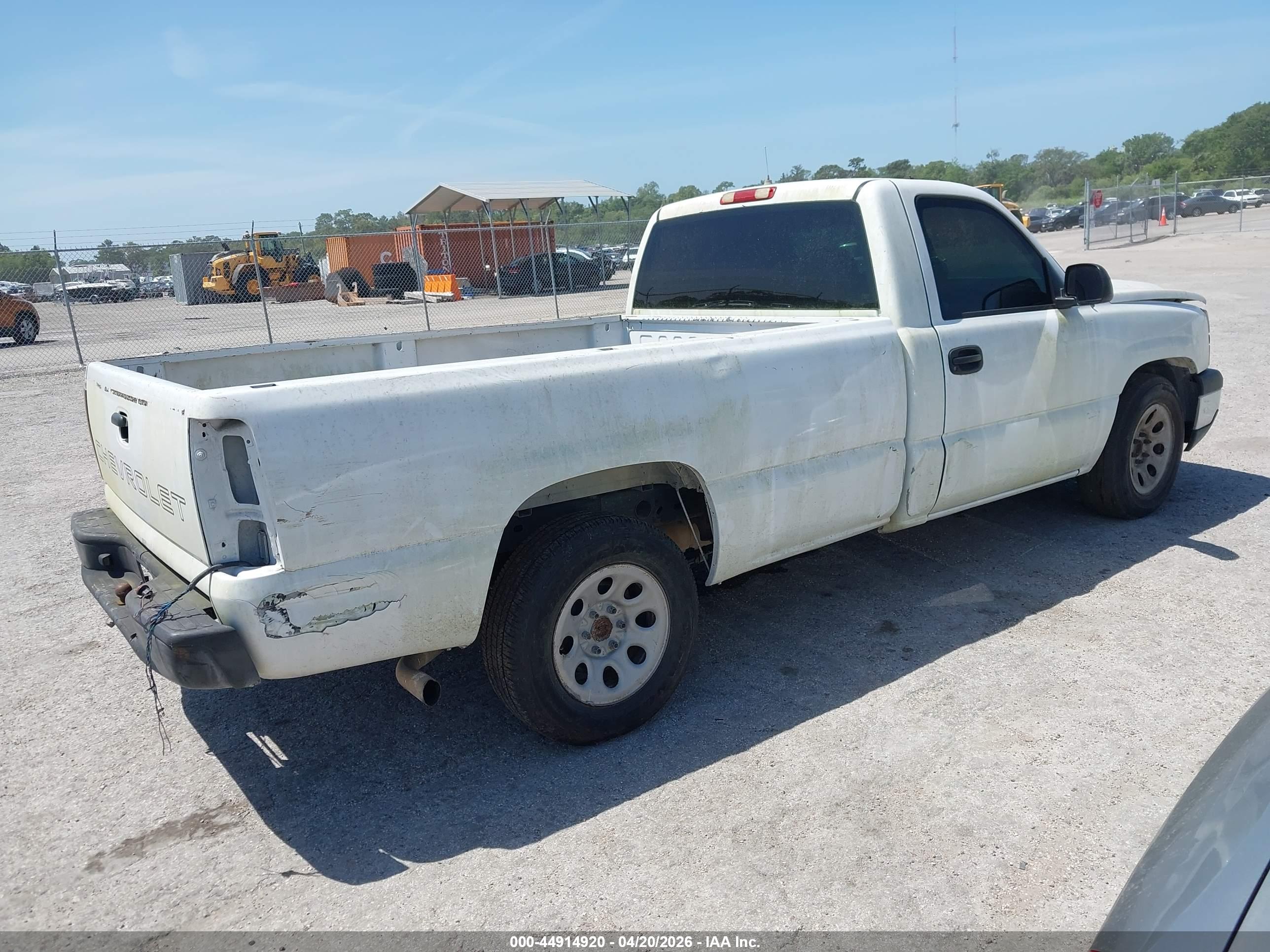 CHEVROLET SILVERADO image 4