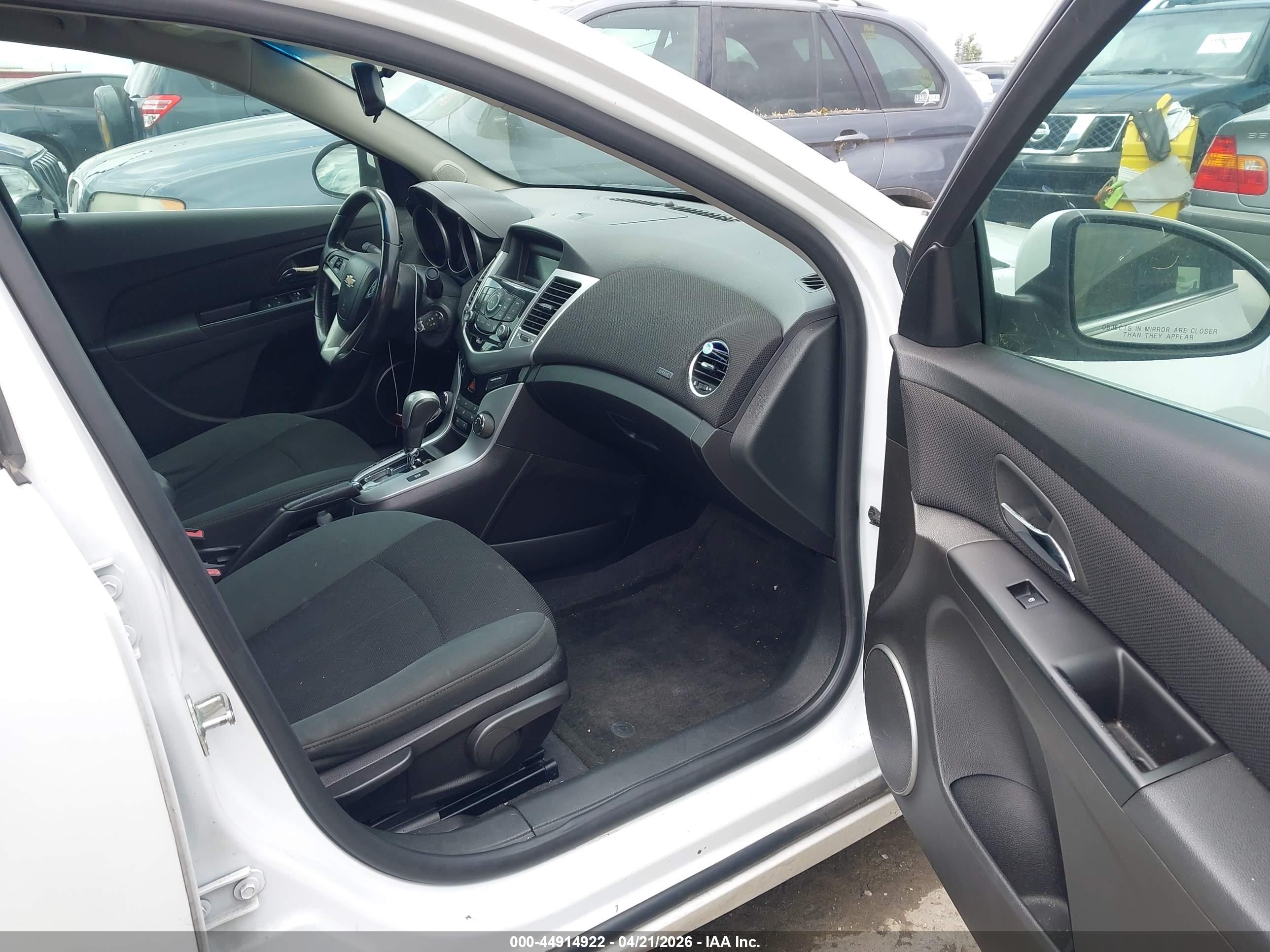 CHEVROLET CRUZE image 5