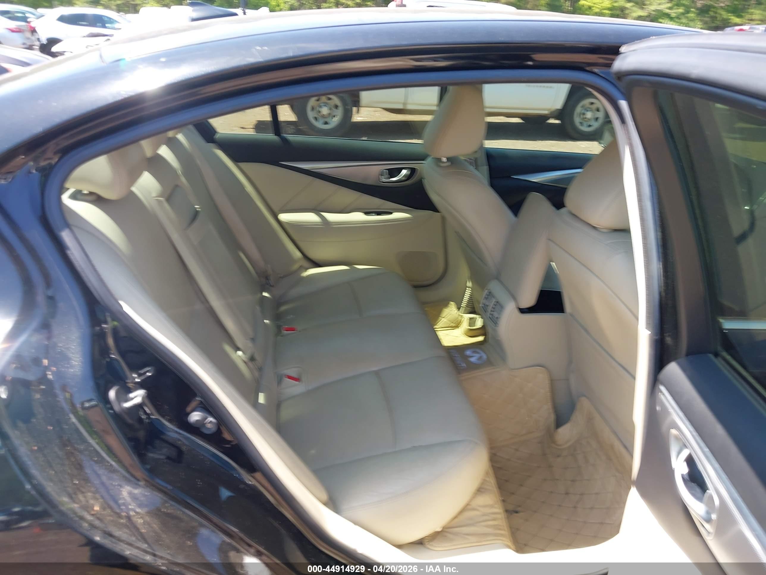 INFINITI Q50 image 8
