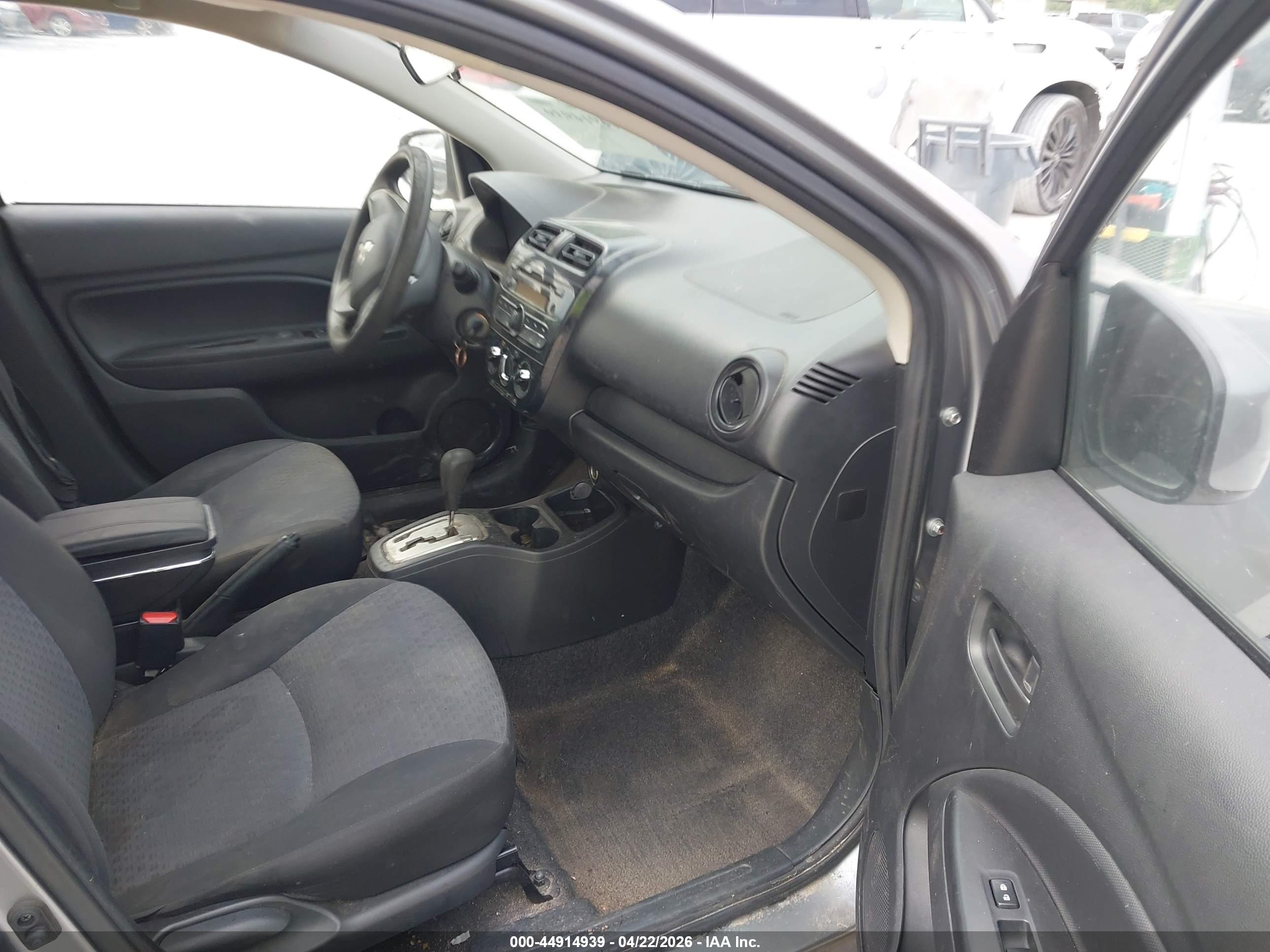MITSUBISHI MIRAGE image 5