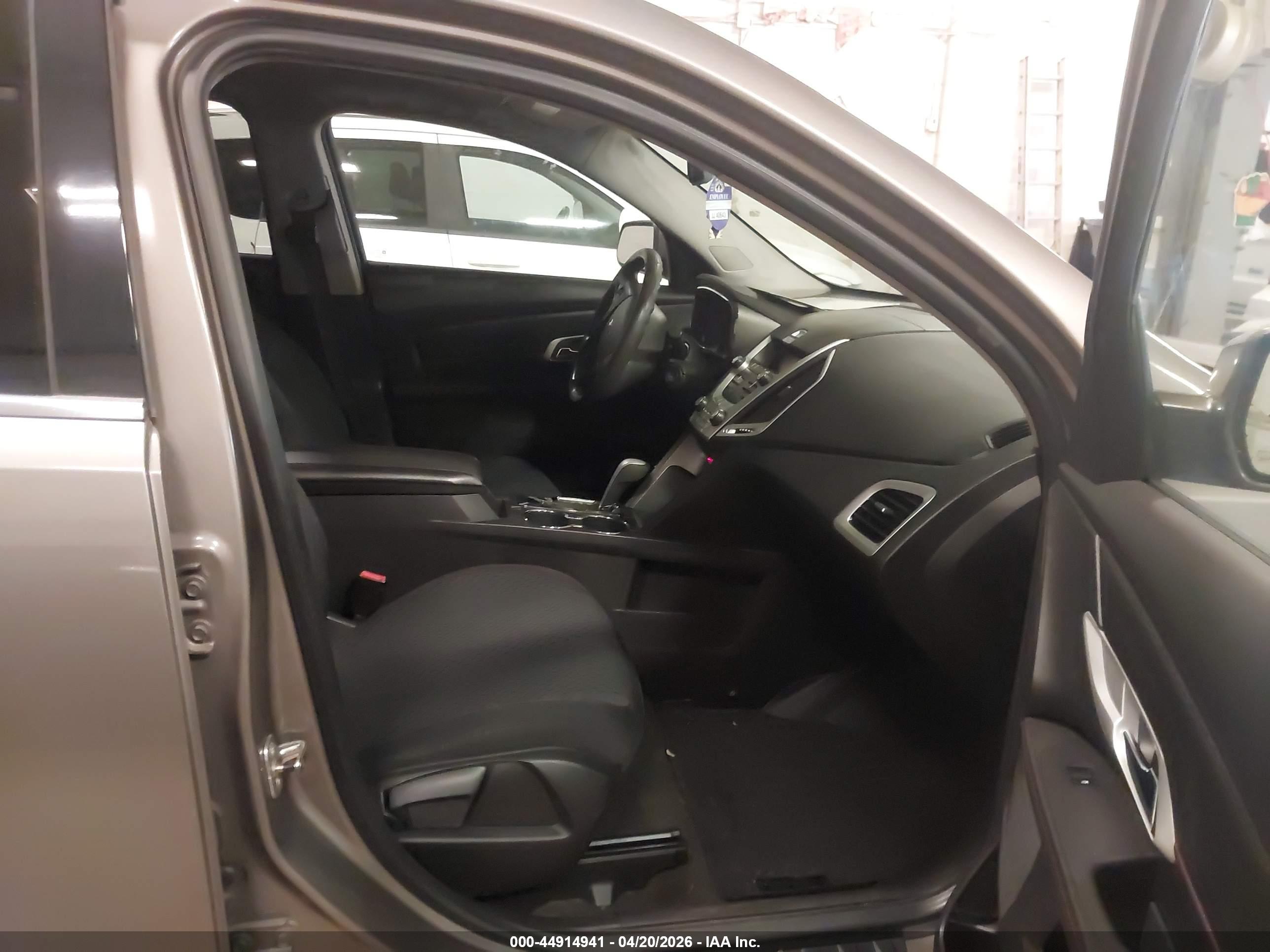 GMC TERRAIN image 5