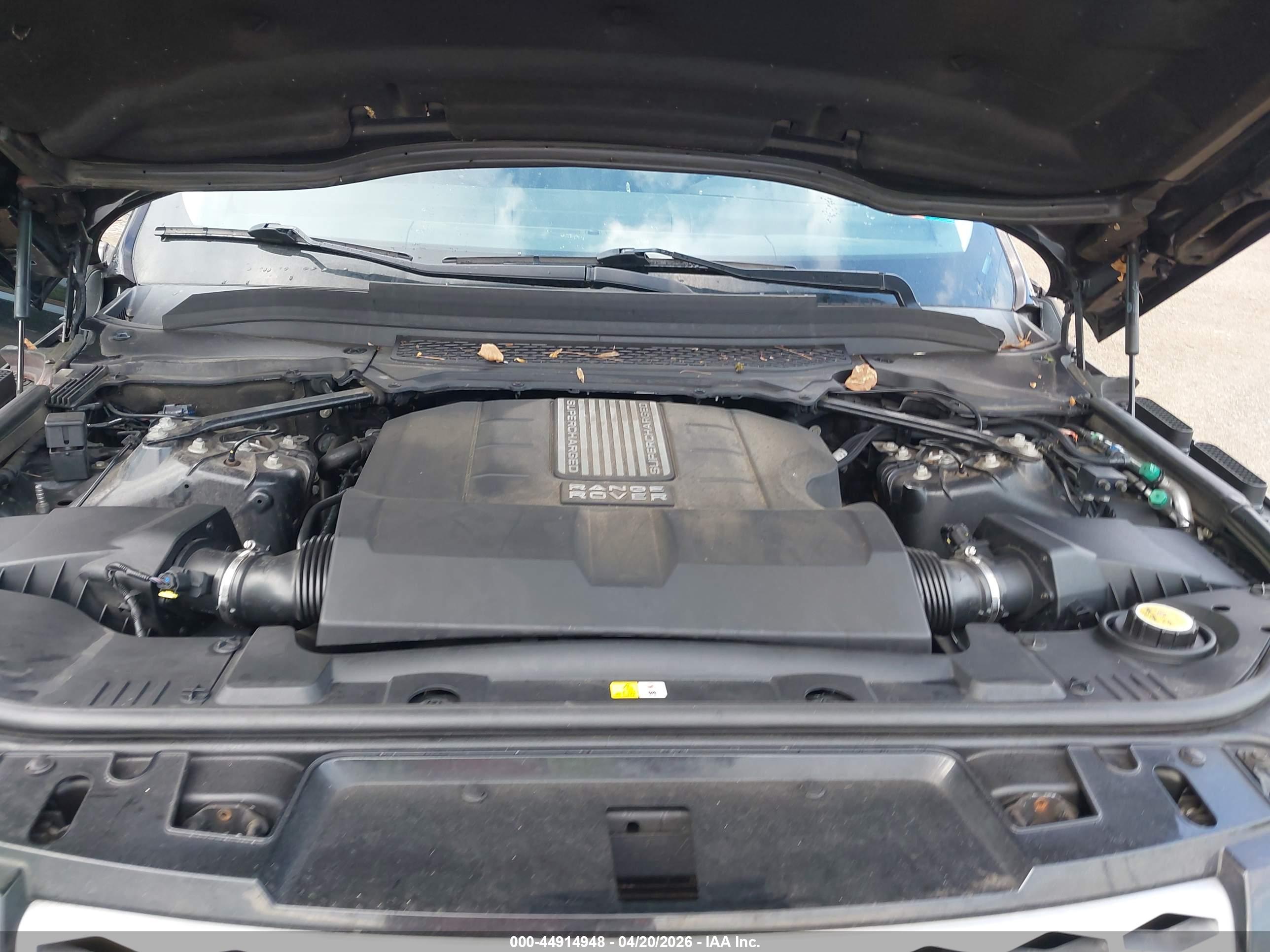 LAND ROVER image 10