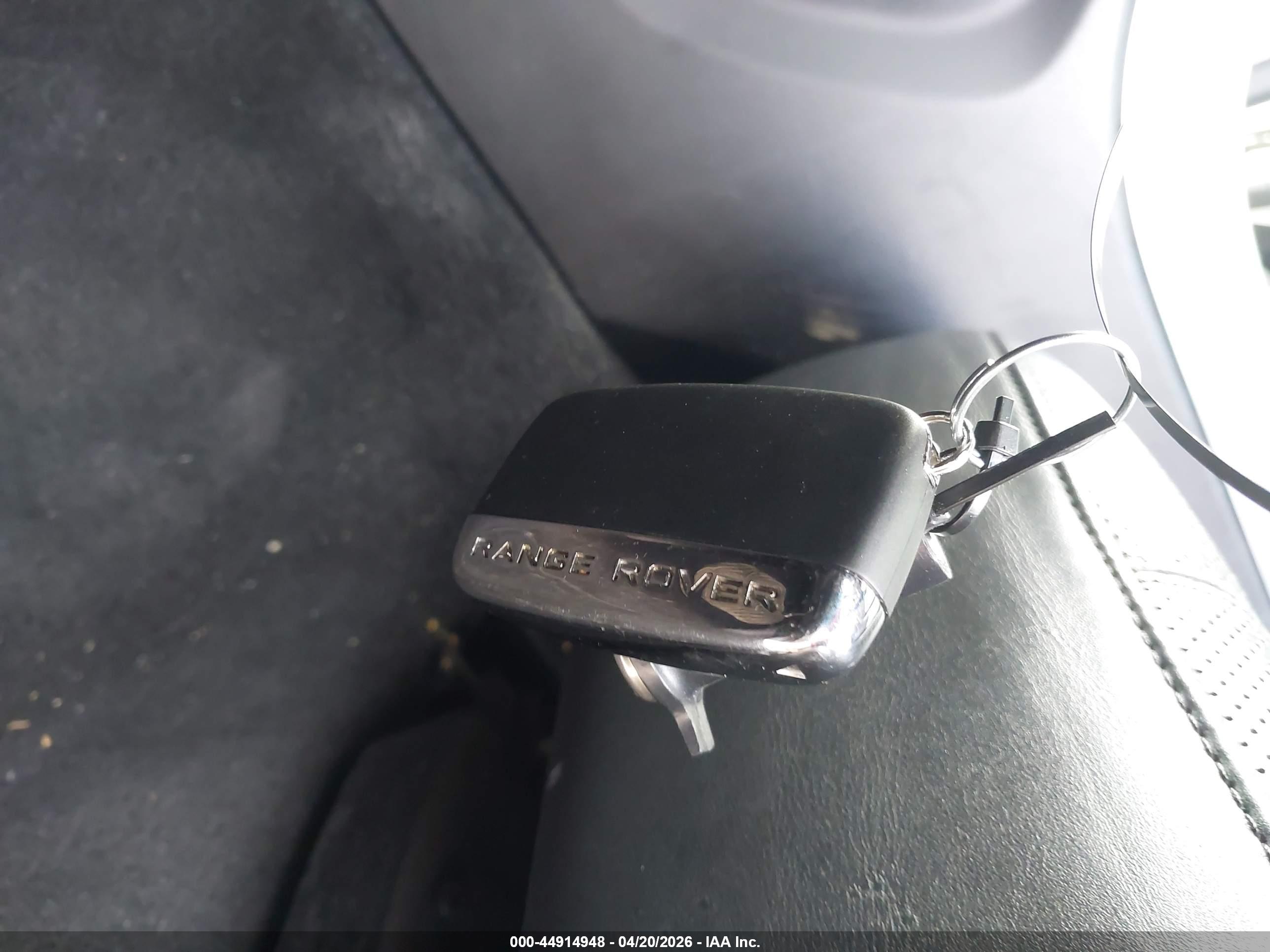 LAND ROVER image 11