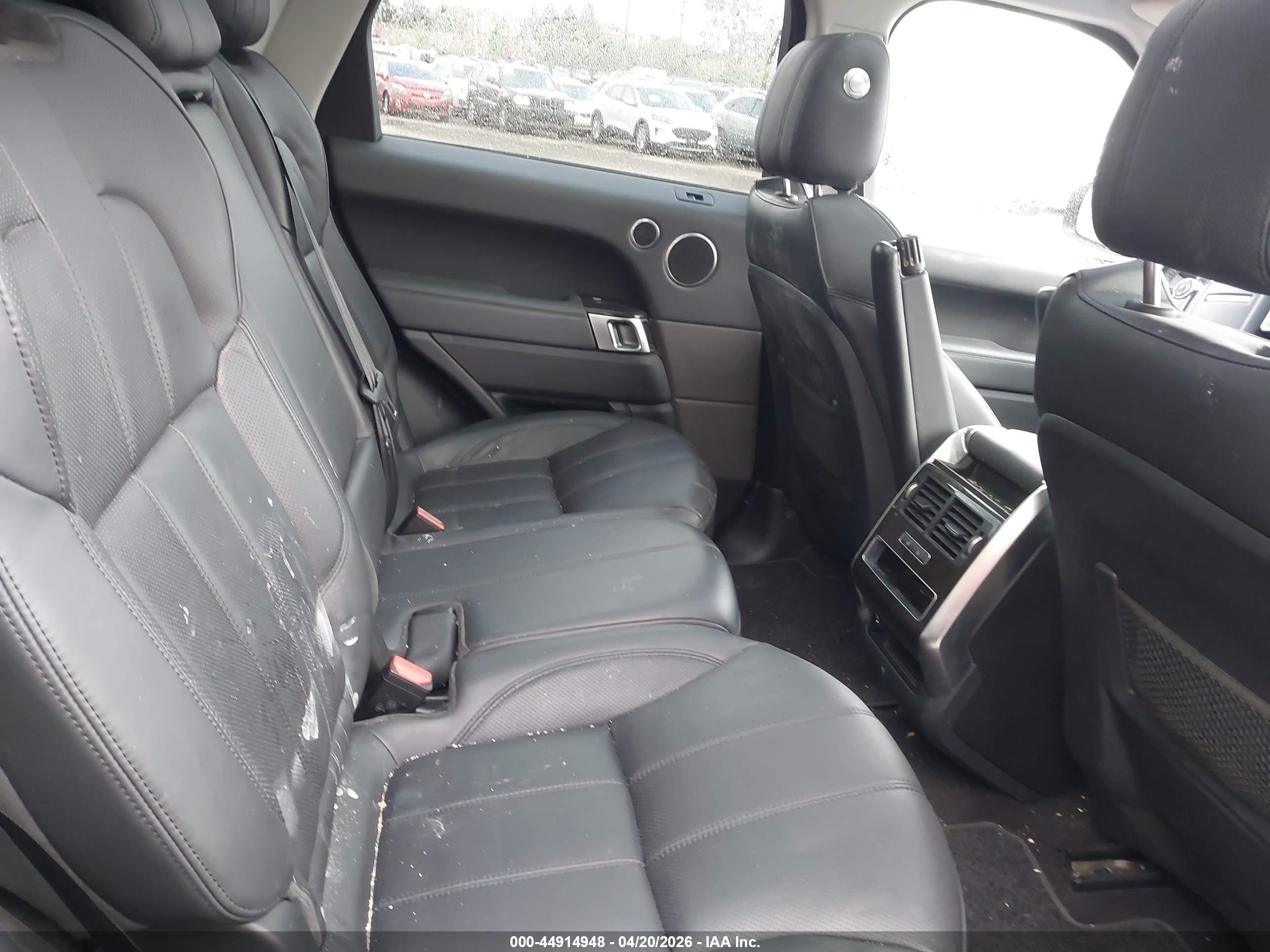 LAND ROVER image 8