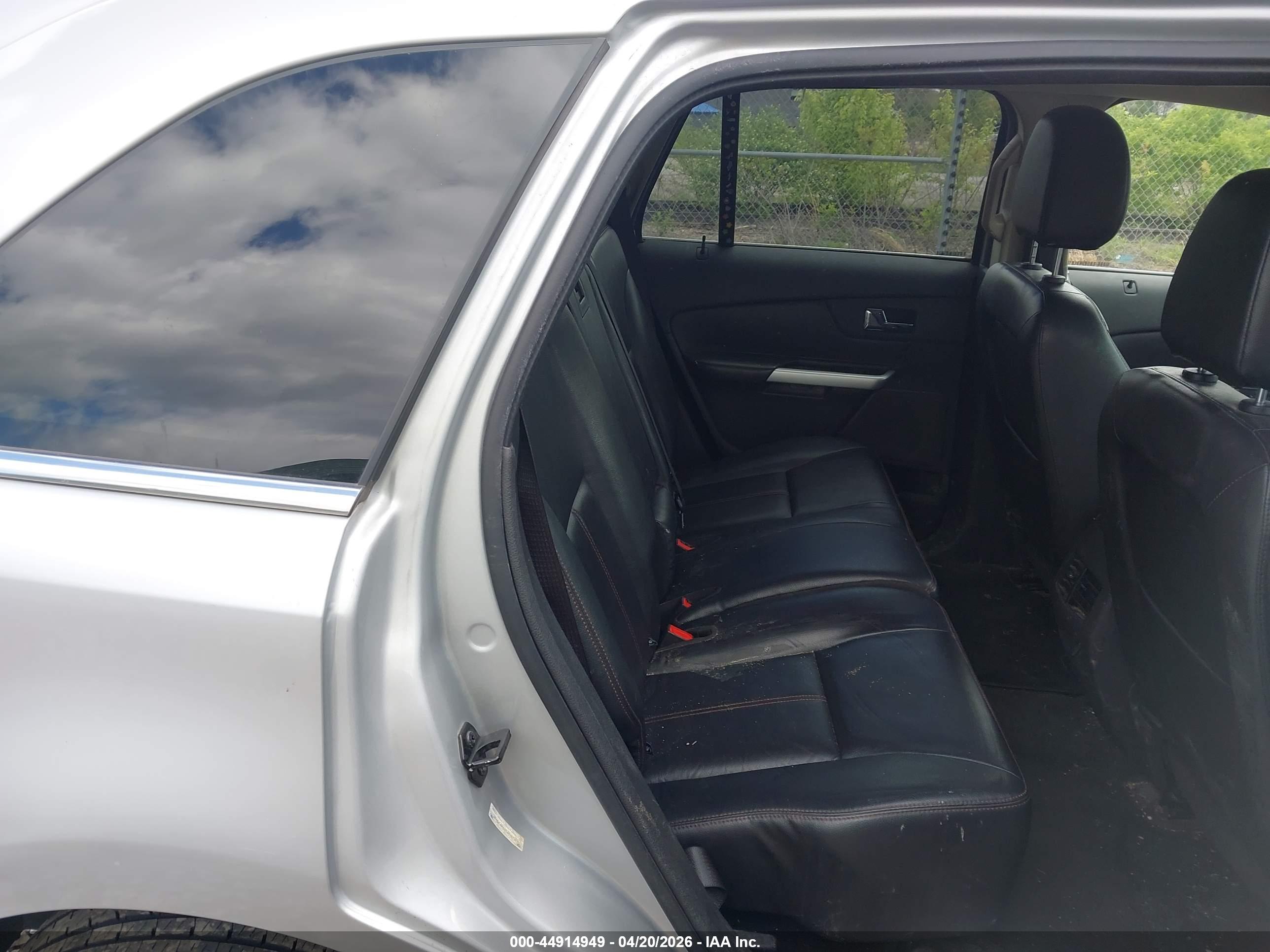 FORD EDGE image 8