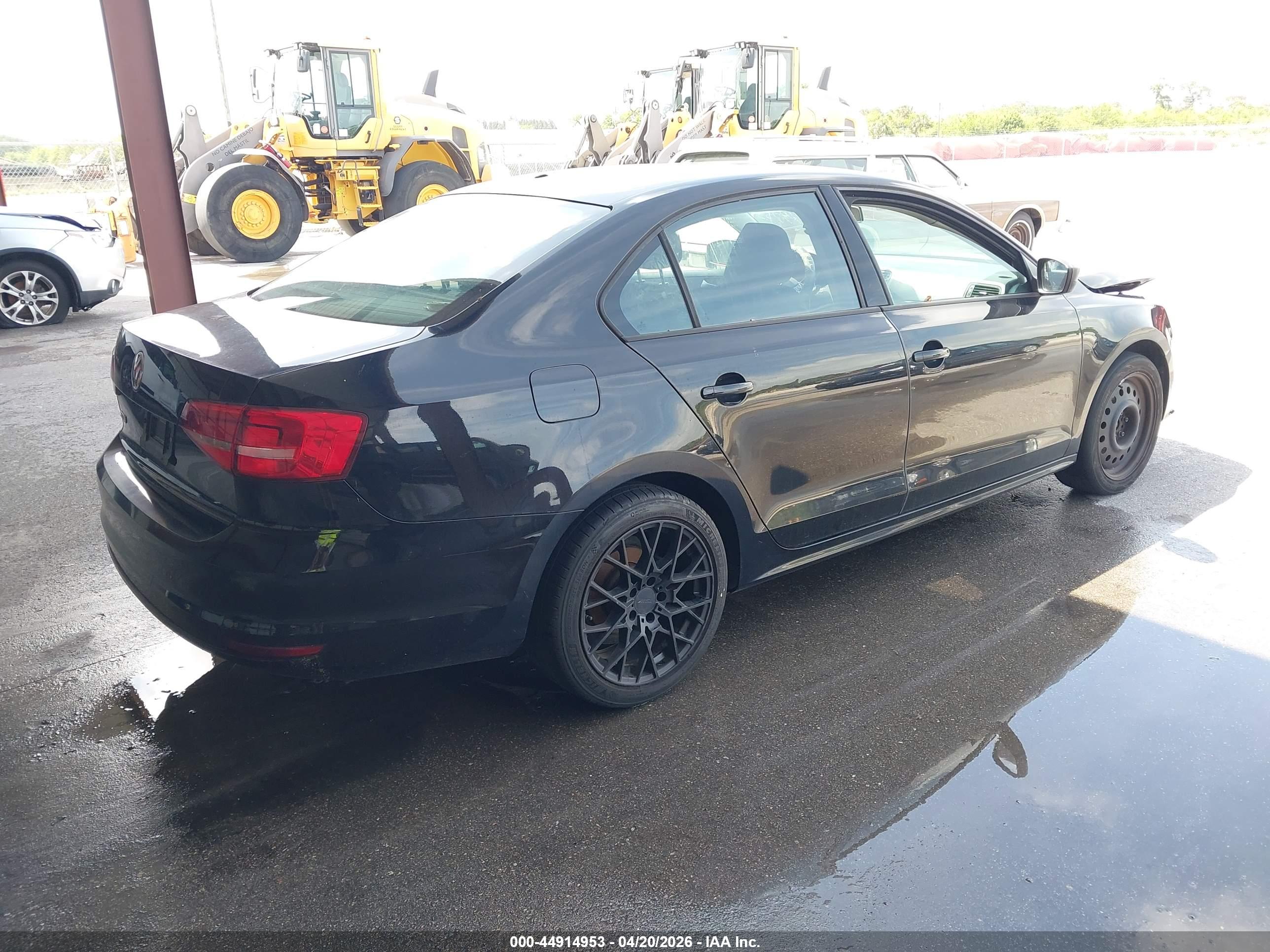 VOLKSWAGEN JETTA image 4