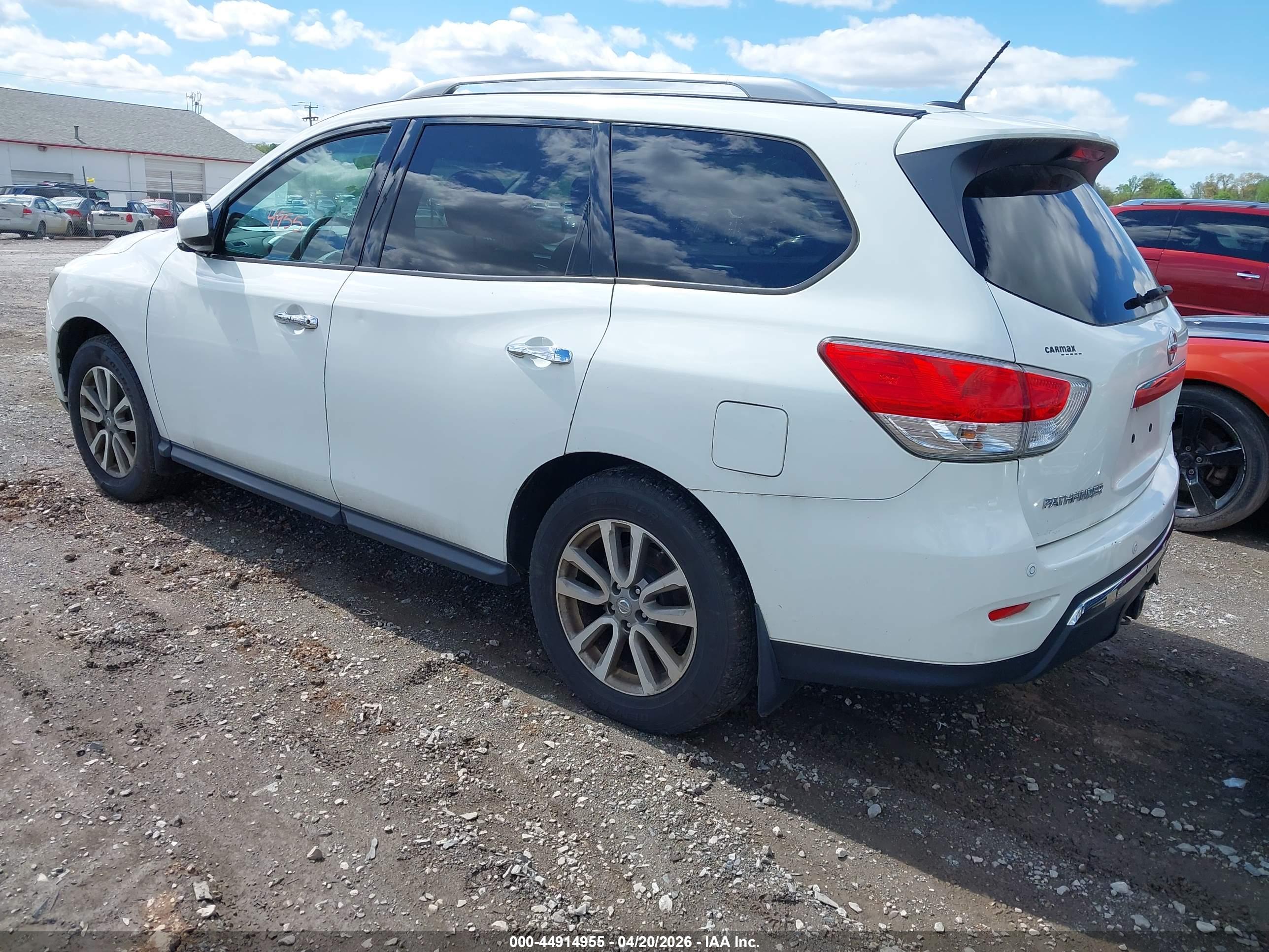 NISSAN PATHFINDER image 3