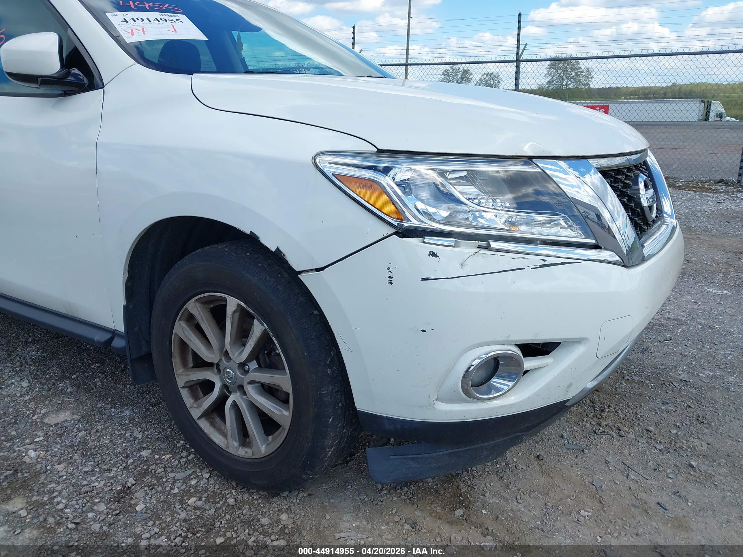 NISSAN PATHFINDER image 6