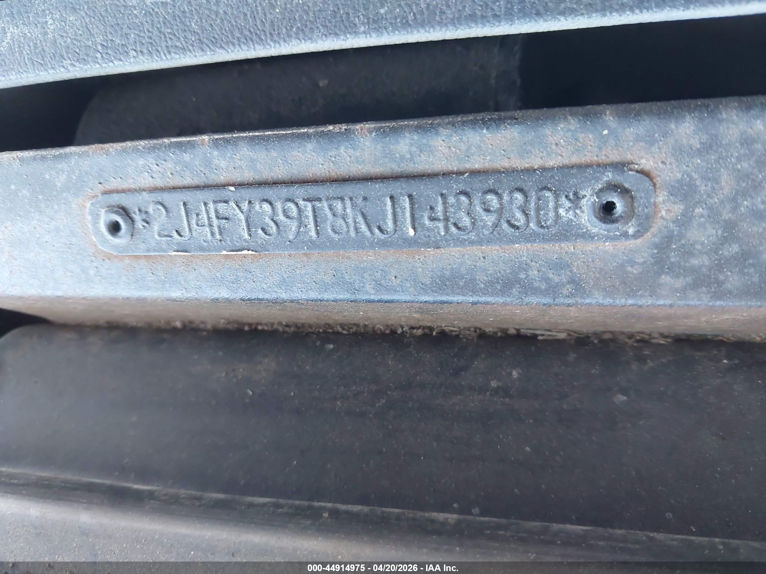 JEEP WRANGLER image 9