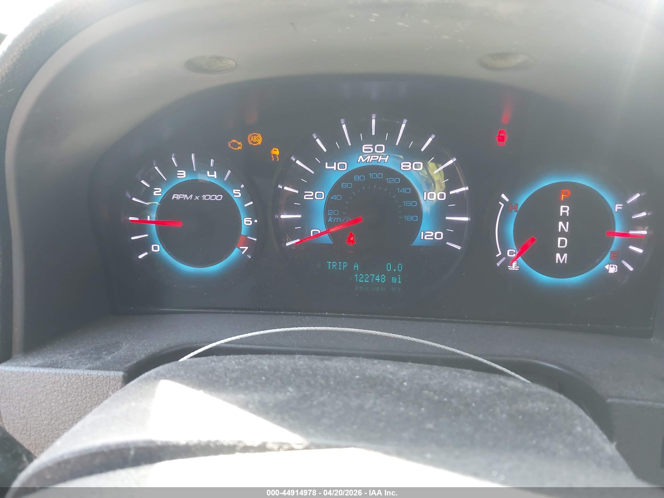 FORD FUSION image 7