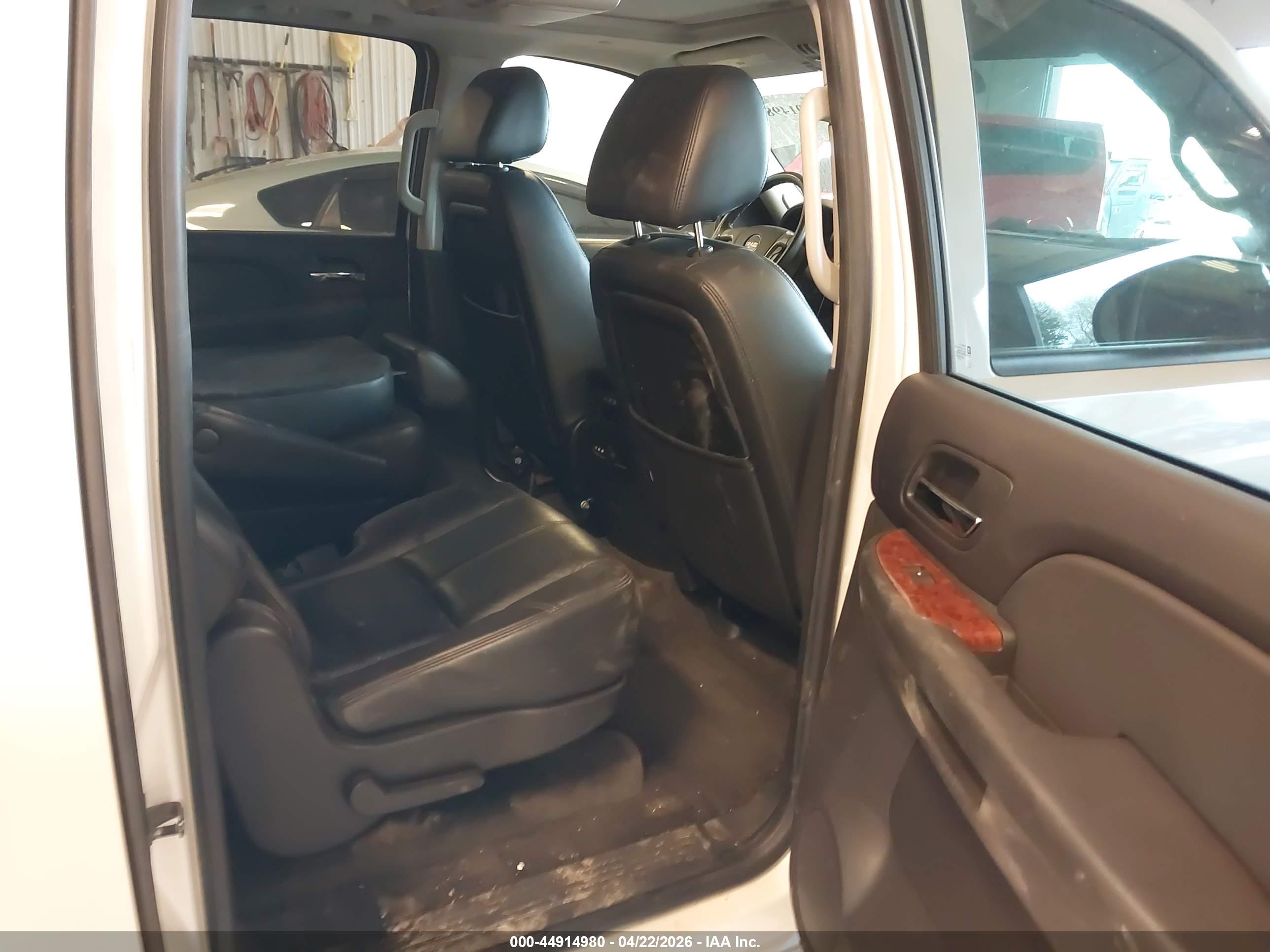 GMC YUKON image 8