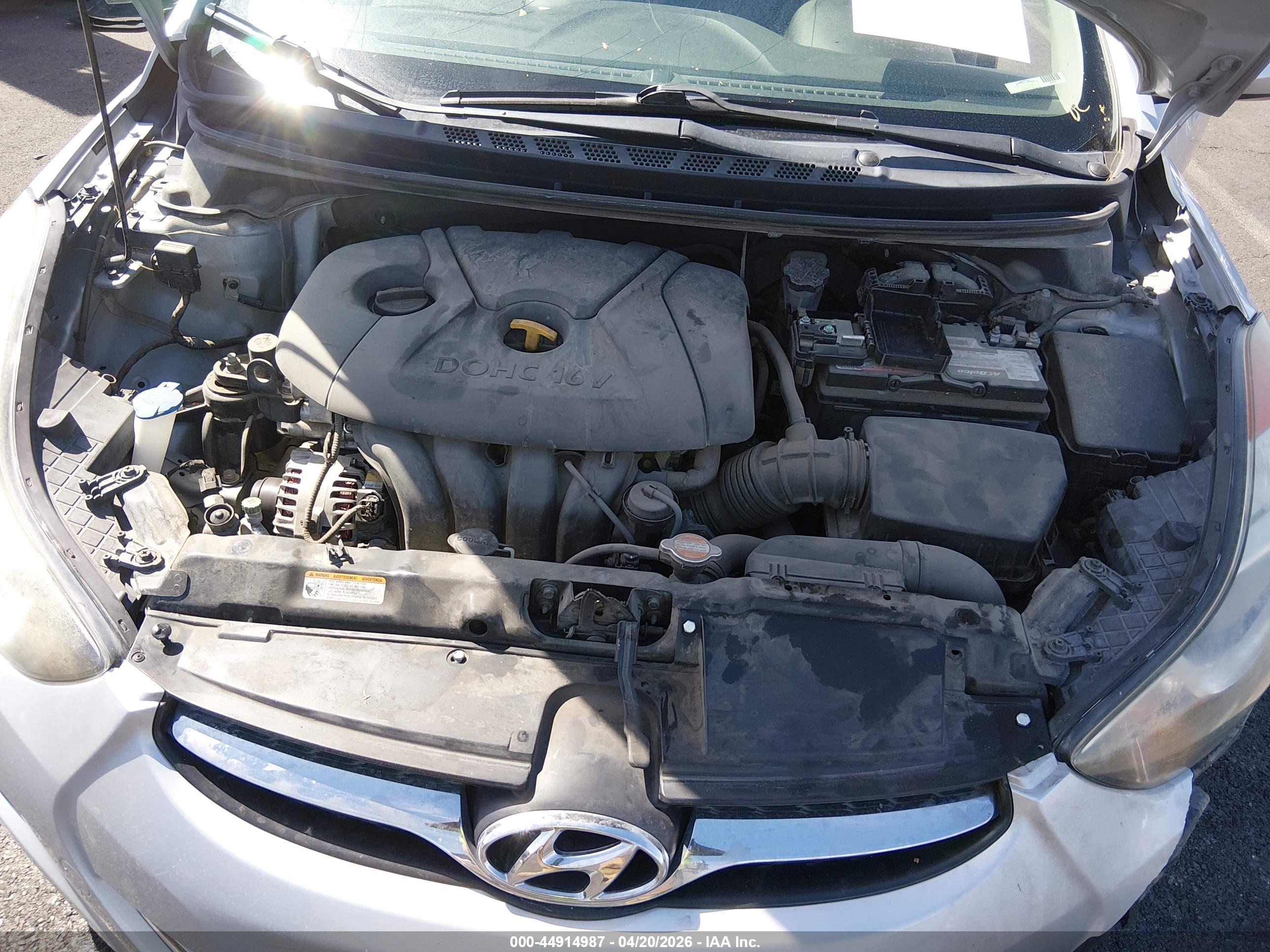 HYUNDAI ELANTRA image 10