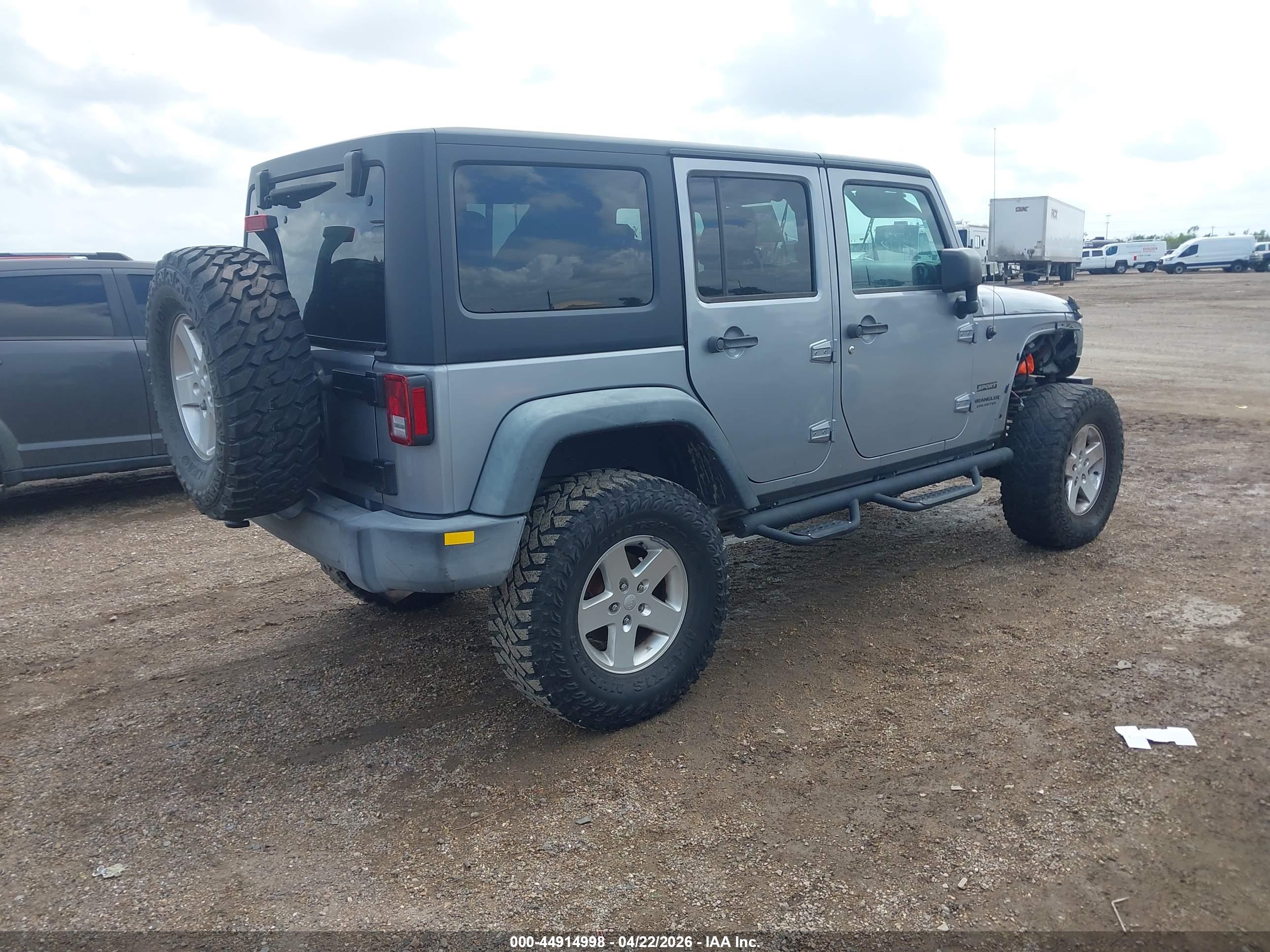 JEEP WRANGLER image 4