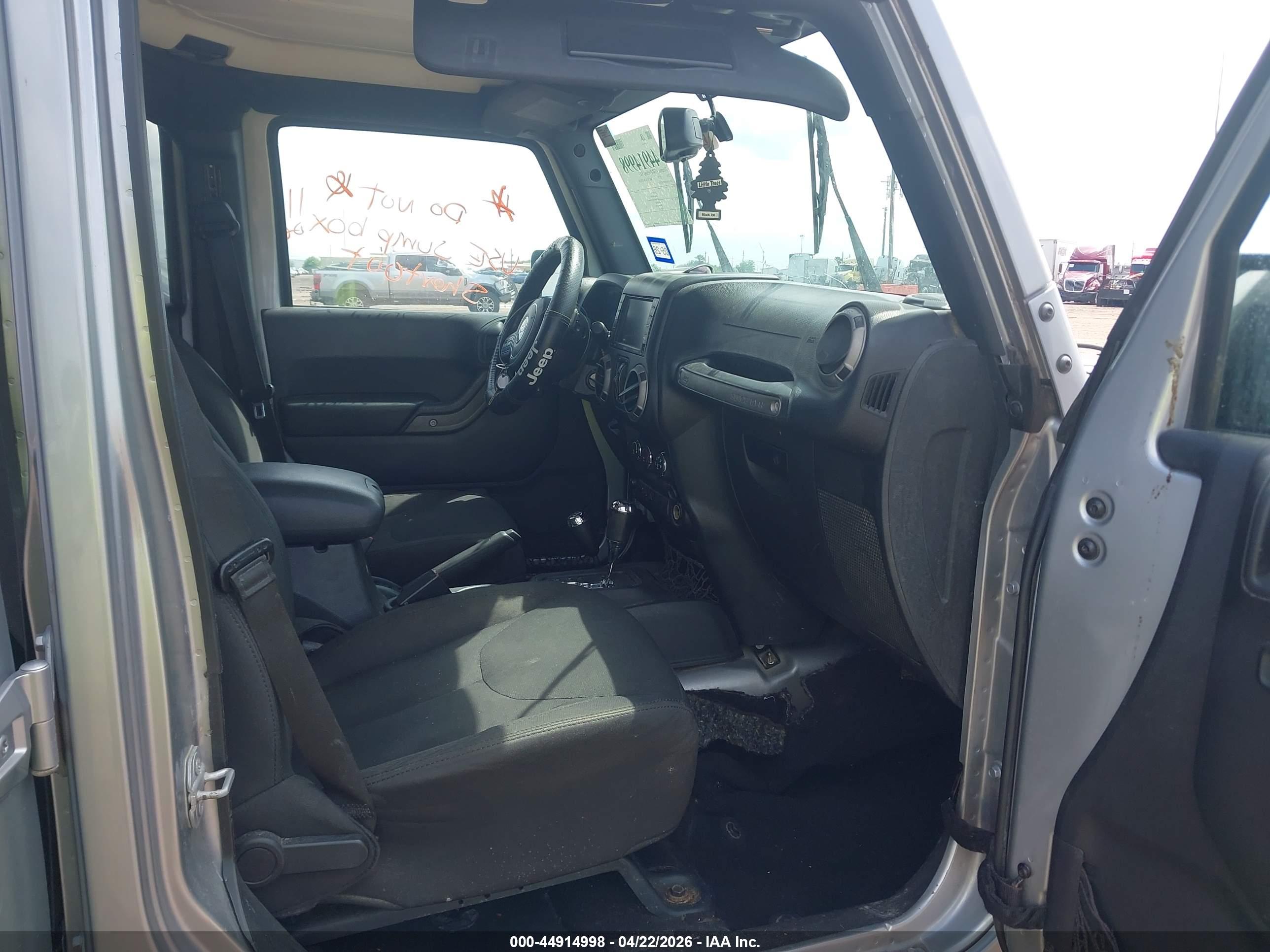 JEEP WRANGLER image 5