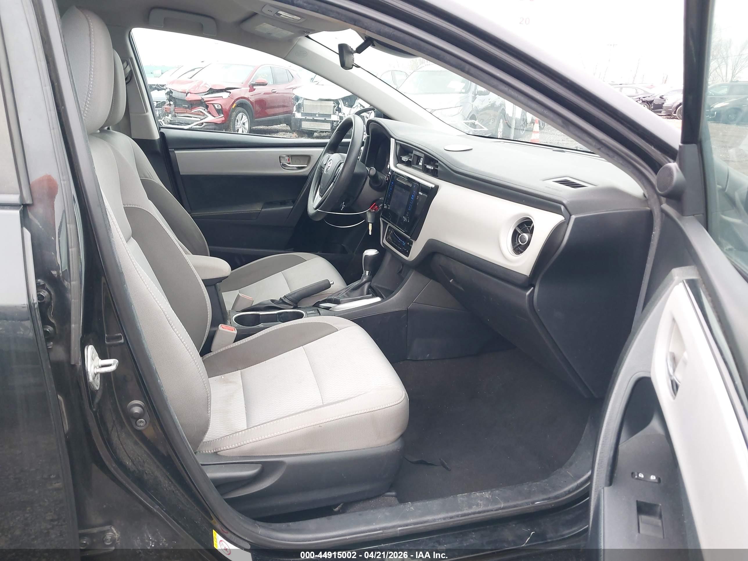 TOYOTA COROLLA image 5