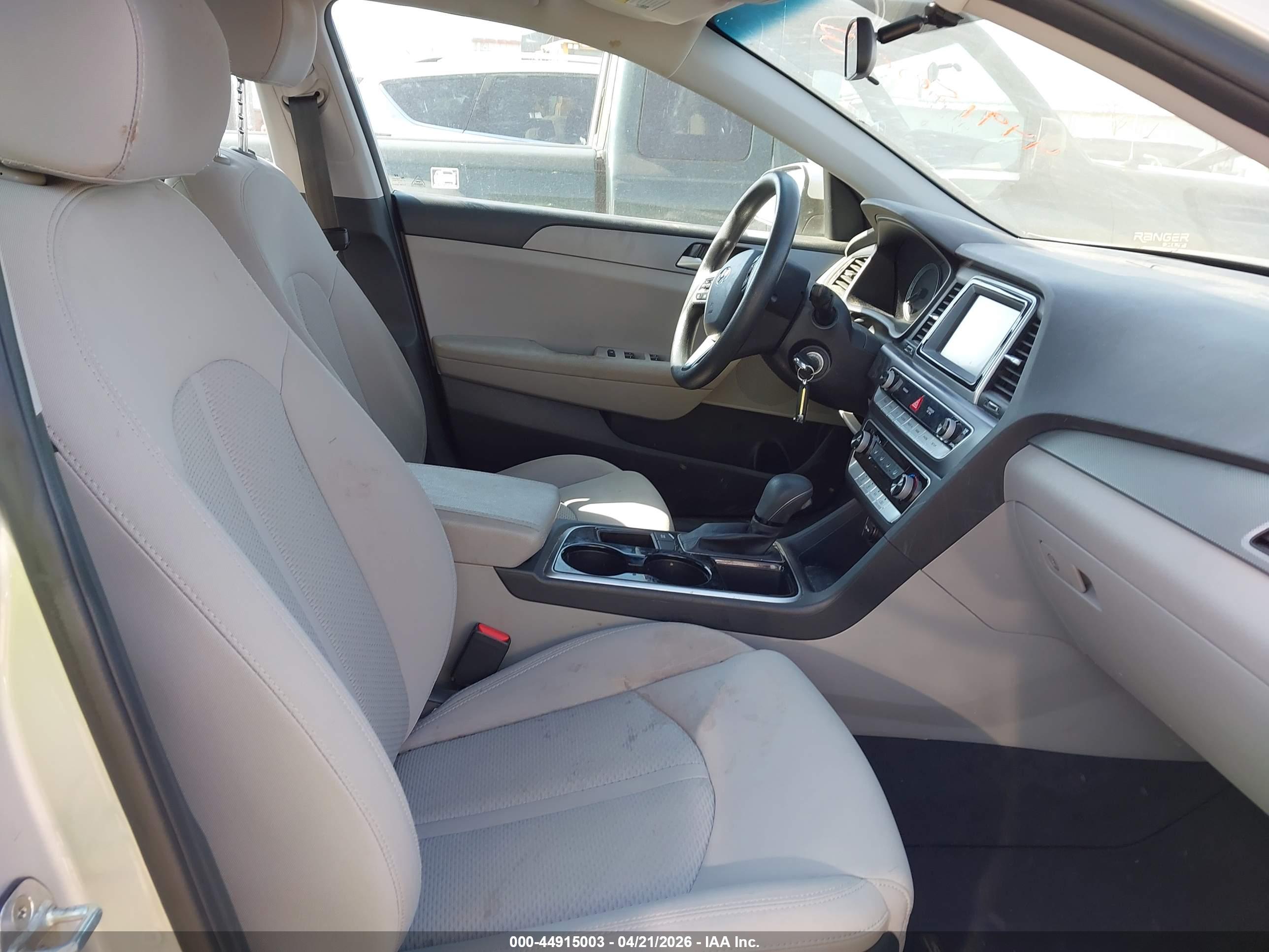 HYUNDAI SONATA image 5