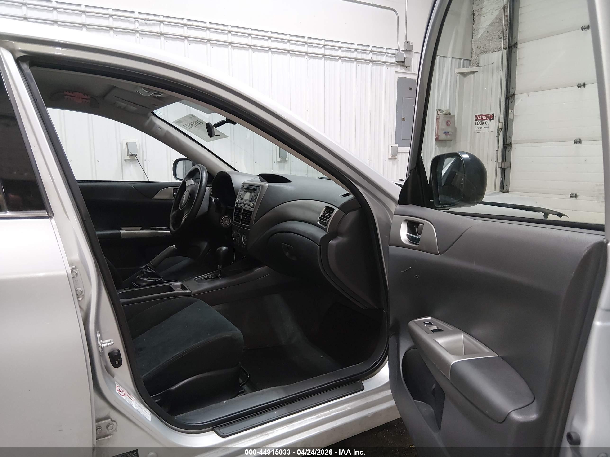 SUBARU IMPREZA image 5