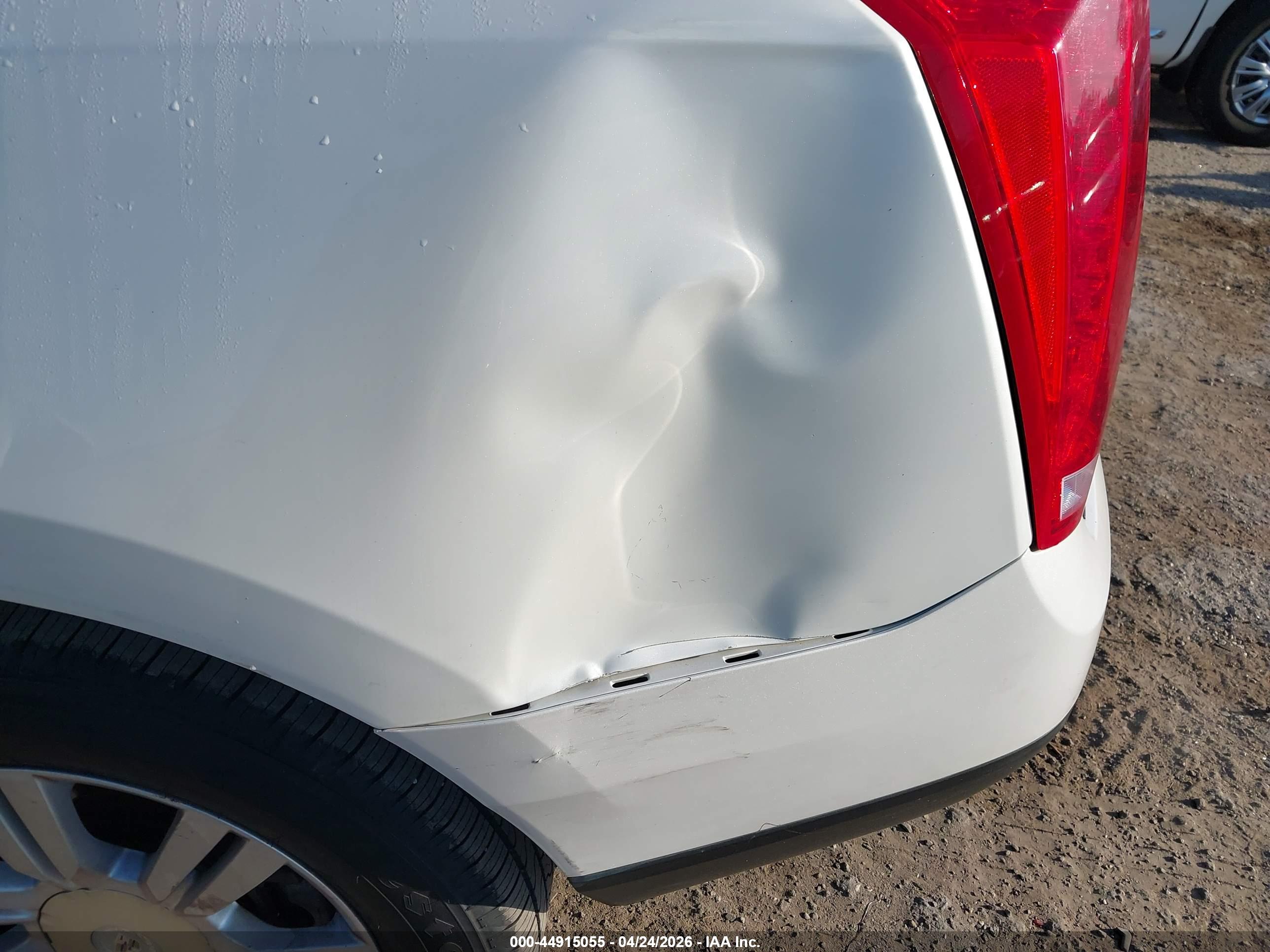CADILLAC SRX image 6