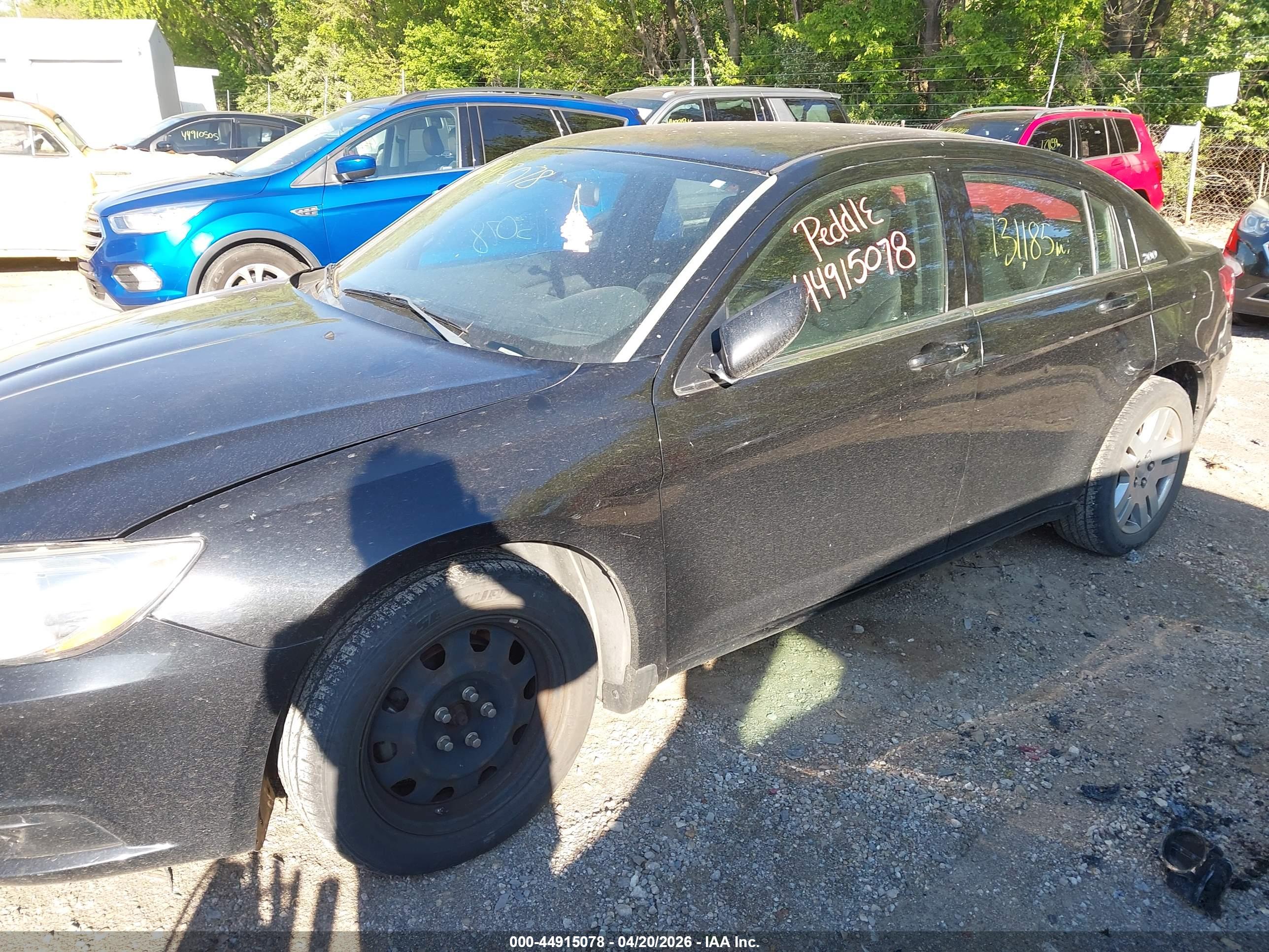 CHRYSLER 200 image 6